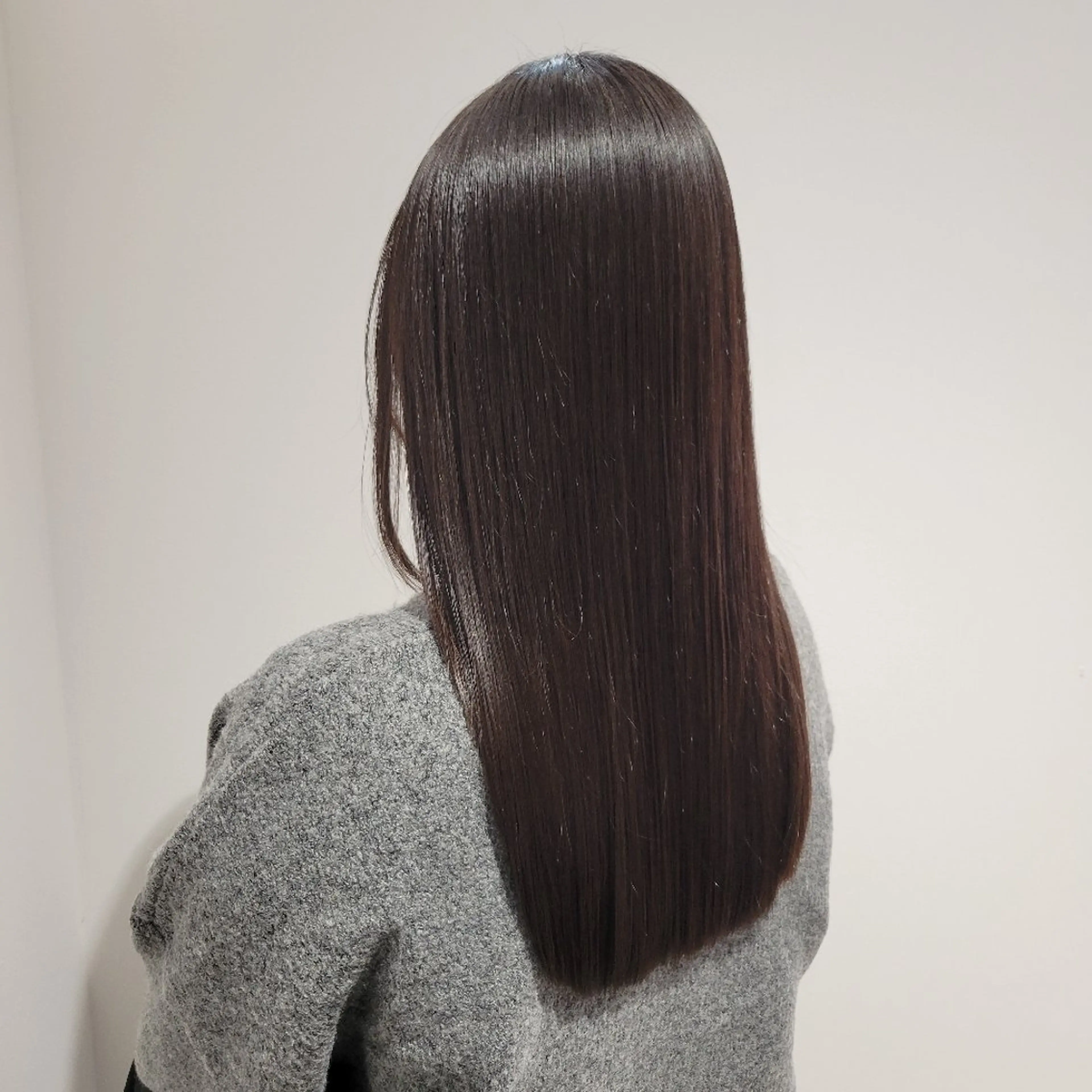 🌱平日限定🌱カット＋艶髪ストレート＋髪質改善トリートメントの写真