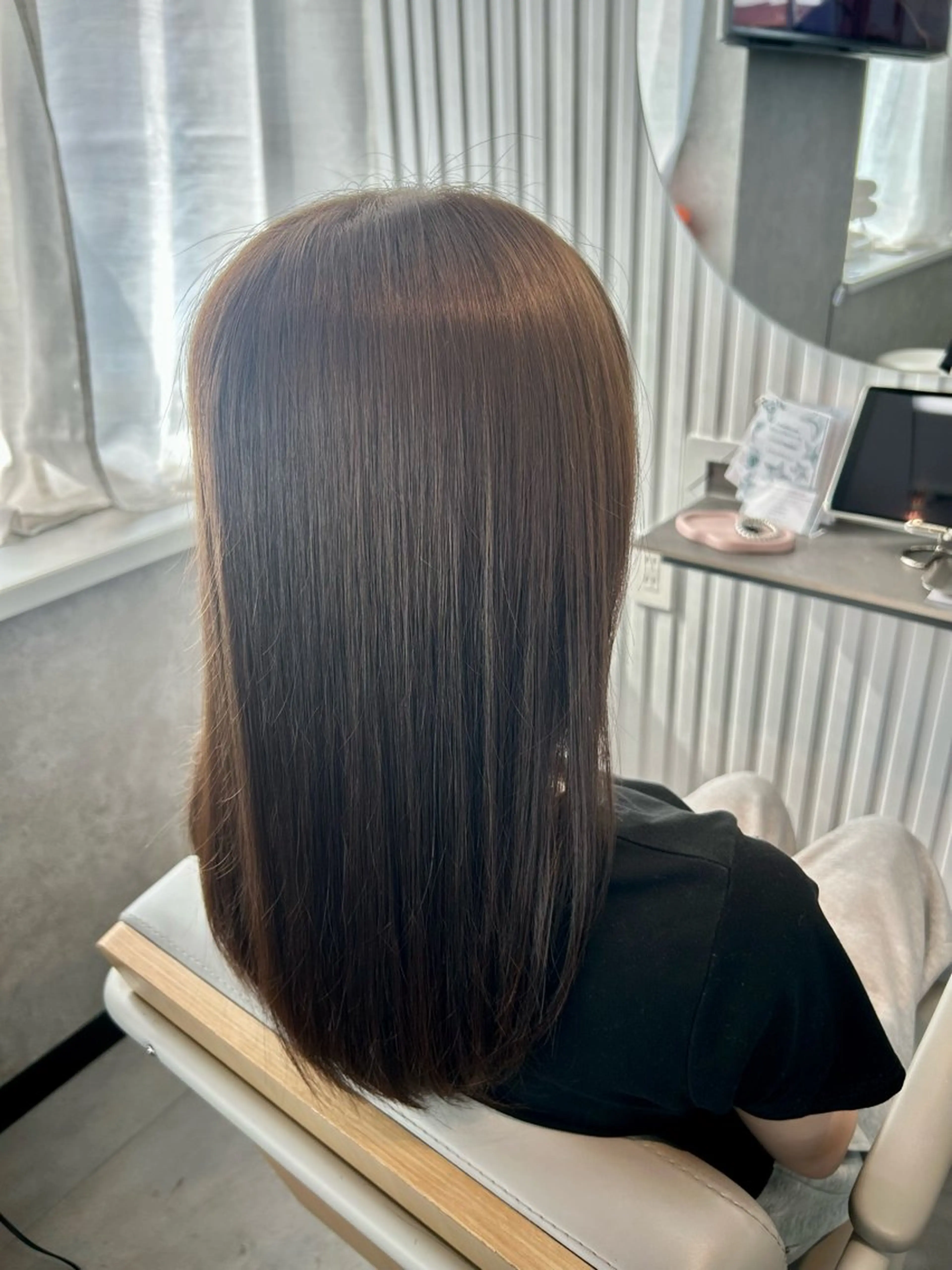 カラー オリーブカラー ヘアカラー 岩坪 咲希のヘアスタイル