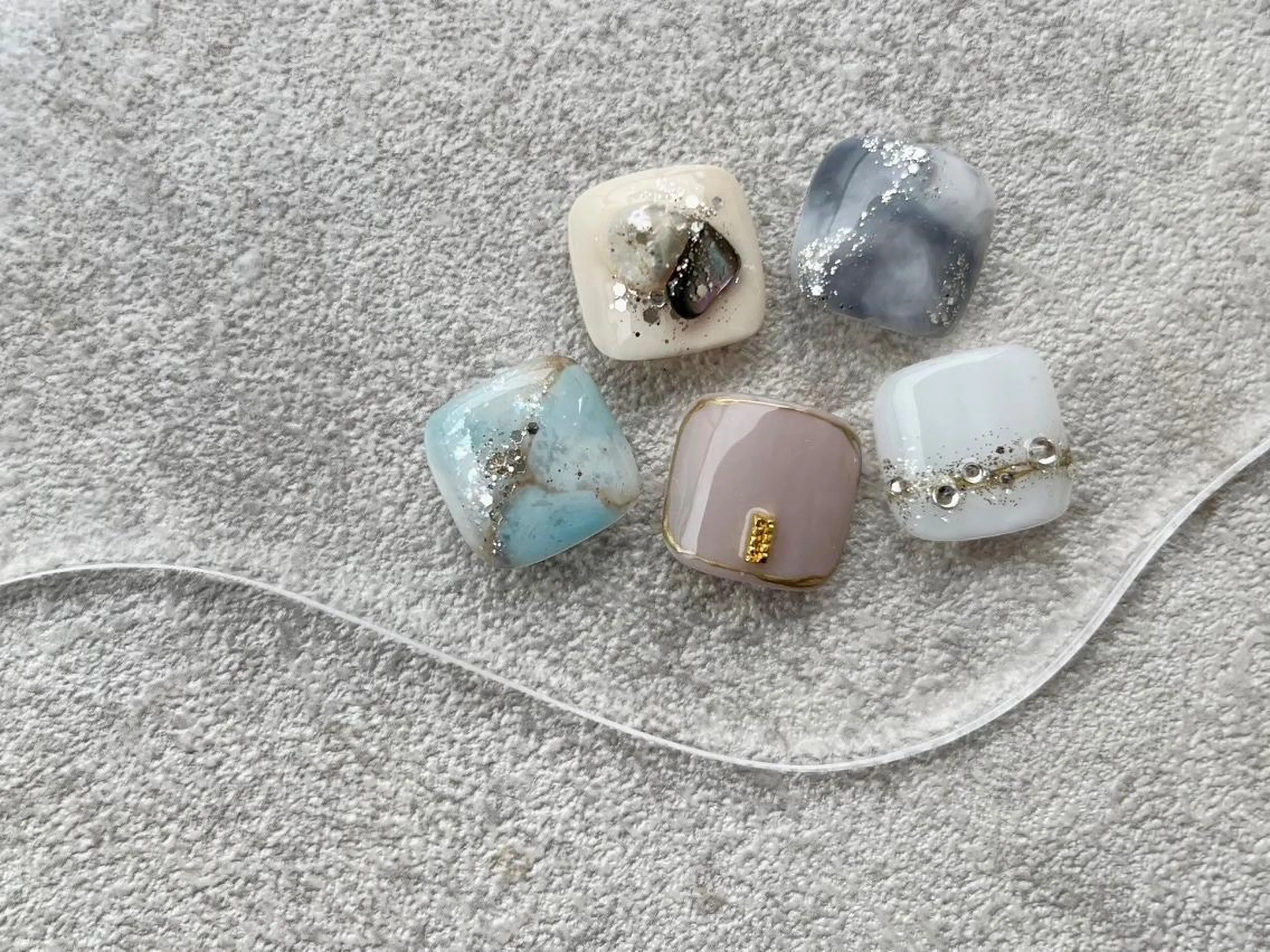 ネイル フットネイル peTiT mikakoのネイルデザイン