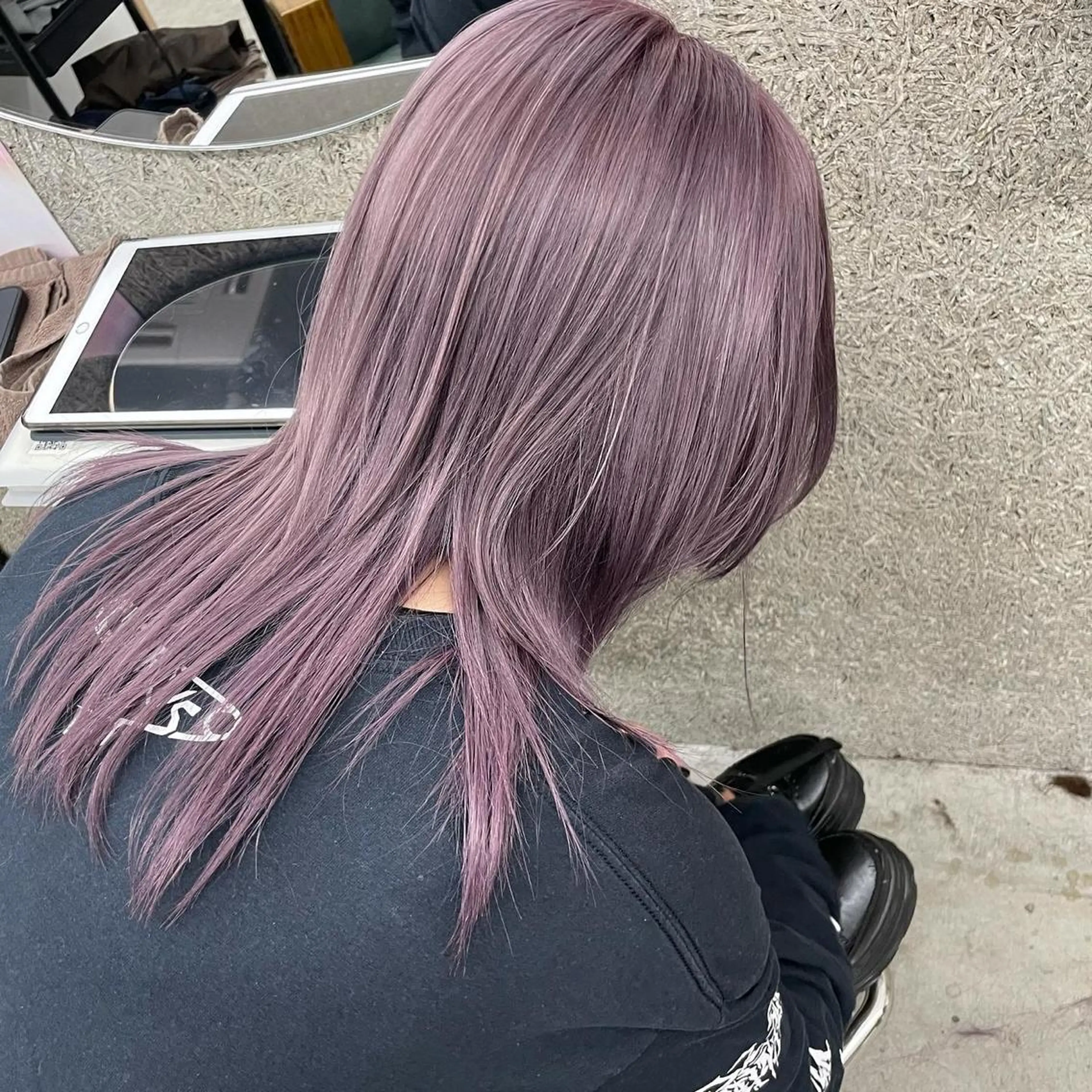 ミディアム カラー Lull (シェアサロンReco VIProom)所属・Lull1人美容室 バレイヤージュのヘアスタイル