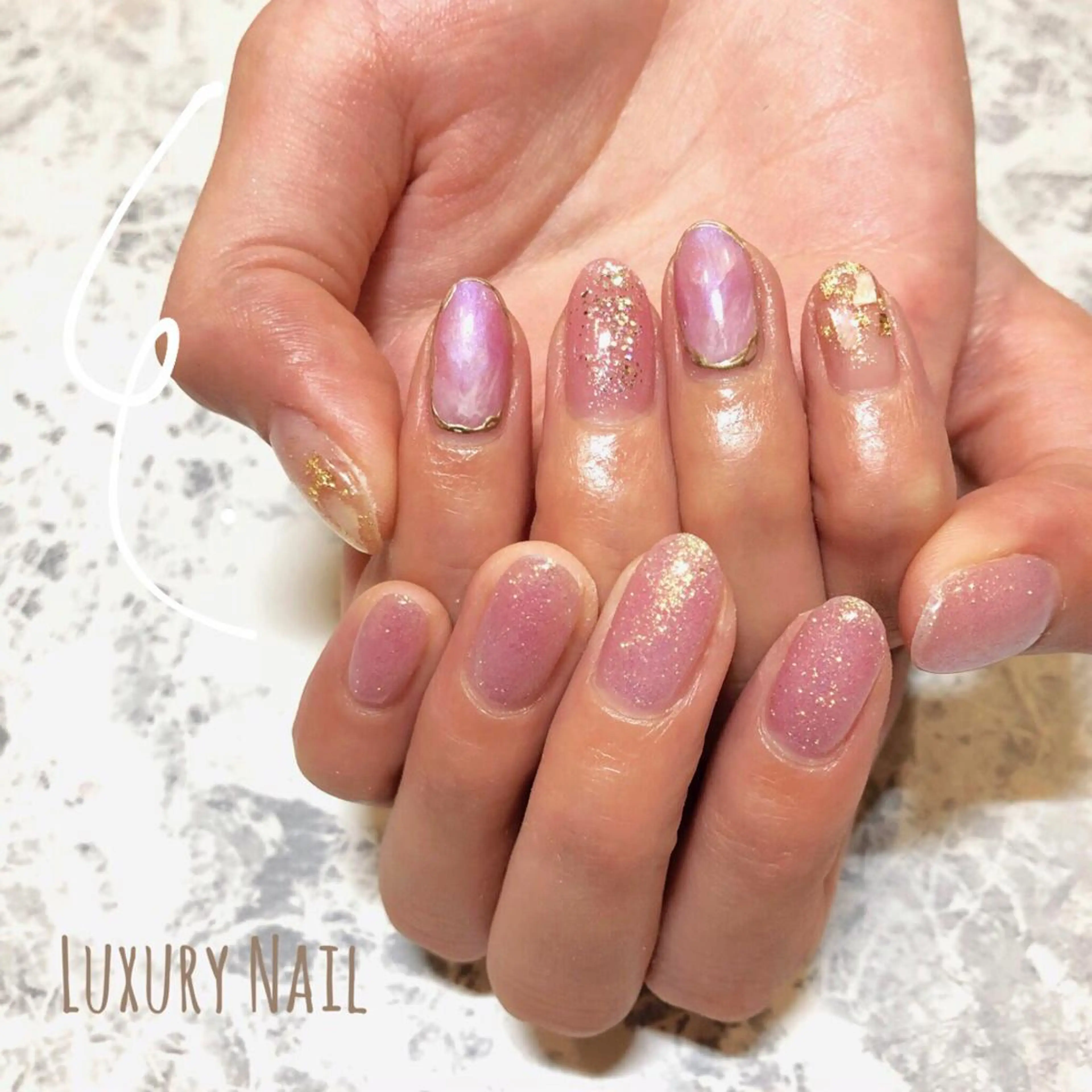 ネイル ハンドネイル nail salon  aloalo所属・Nailist Ayaのネイルデザイン