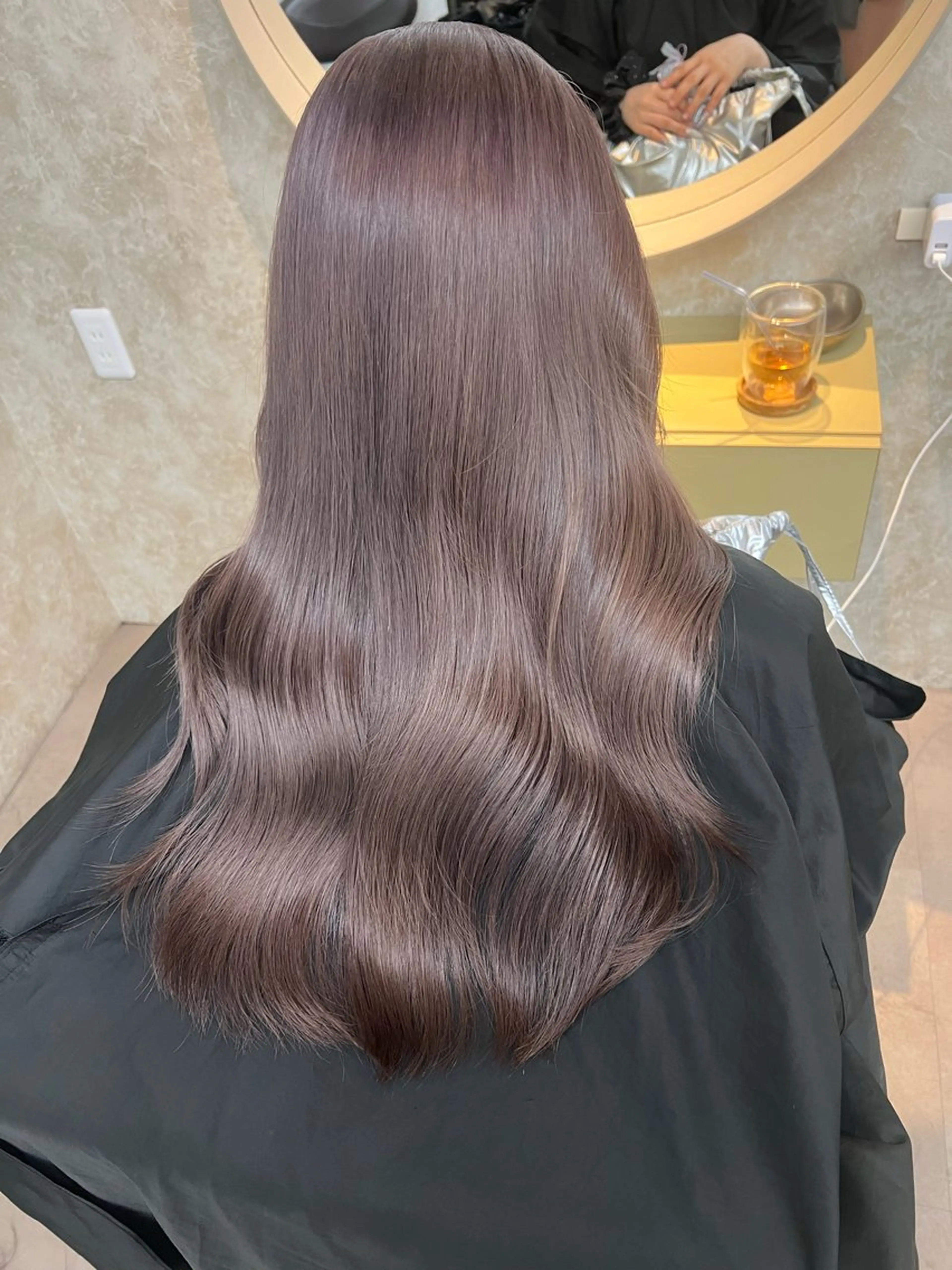 ロング カラー ヘアカラー トリートメント 小谷 梨奈のヘアスタイル