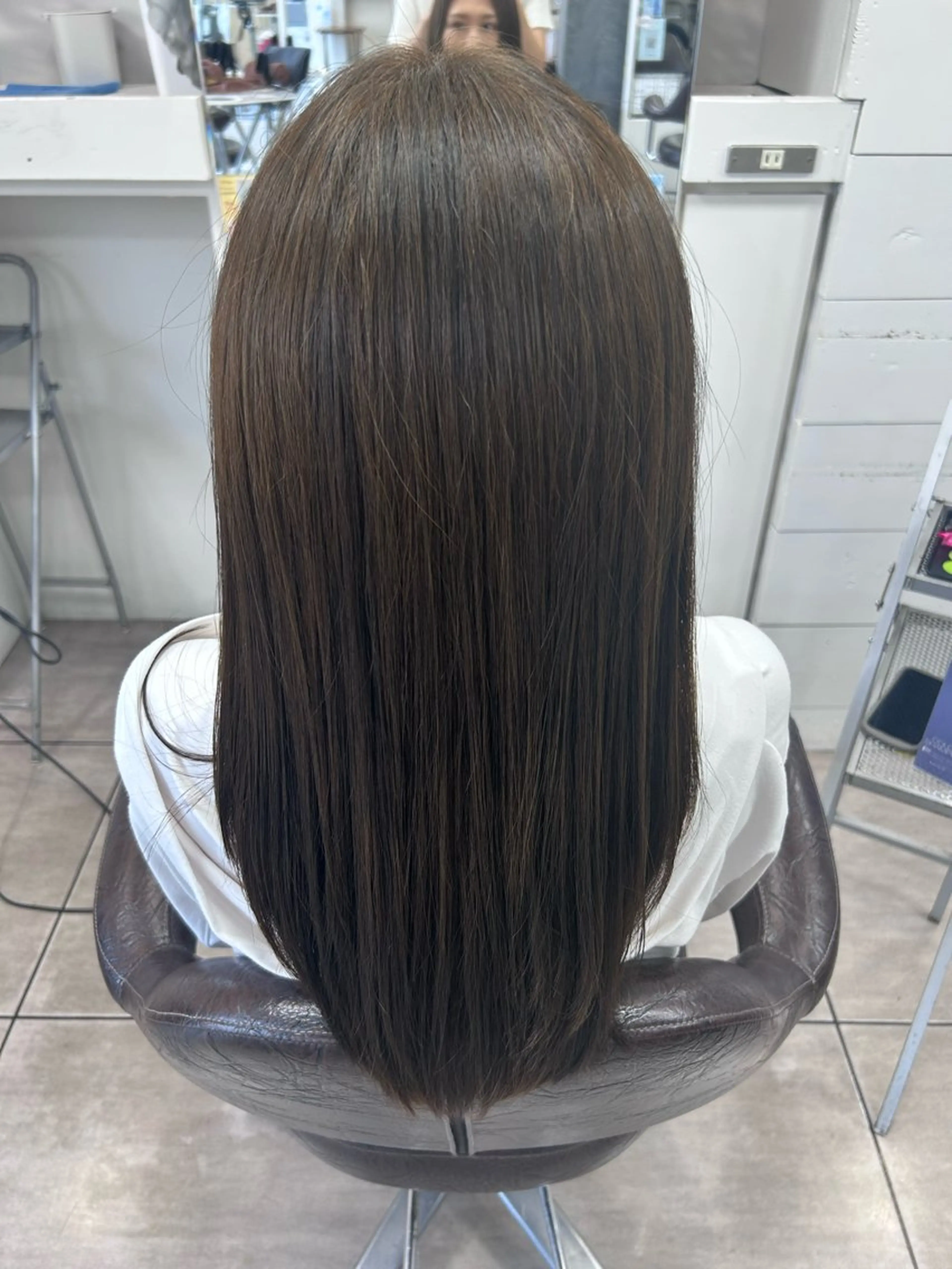 ロング カラー グレージュ よしい あまねのヘアスタイル
