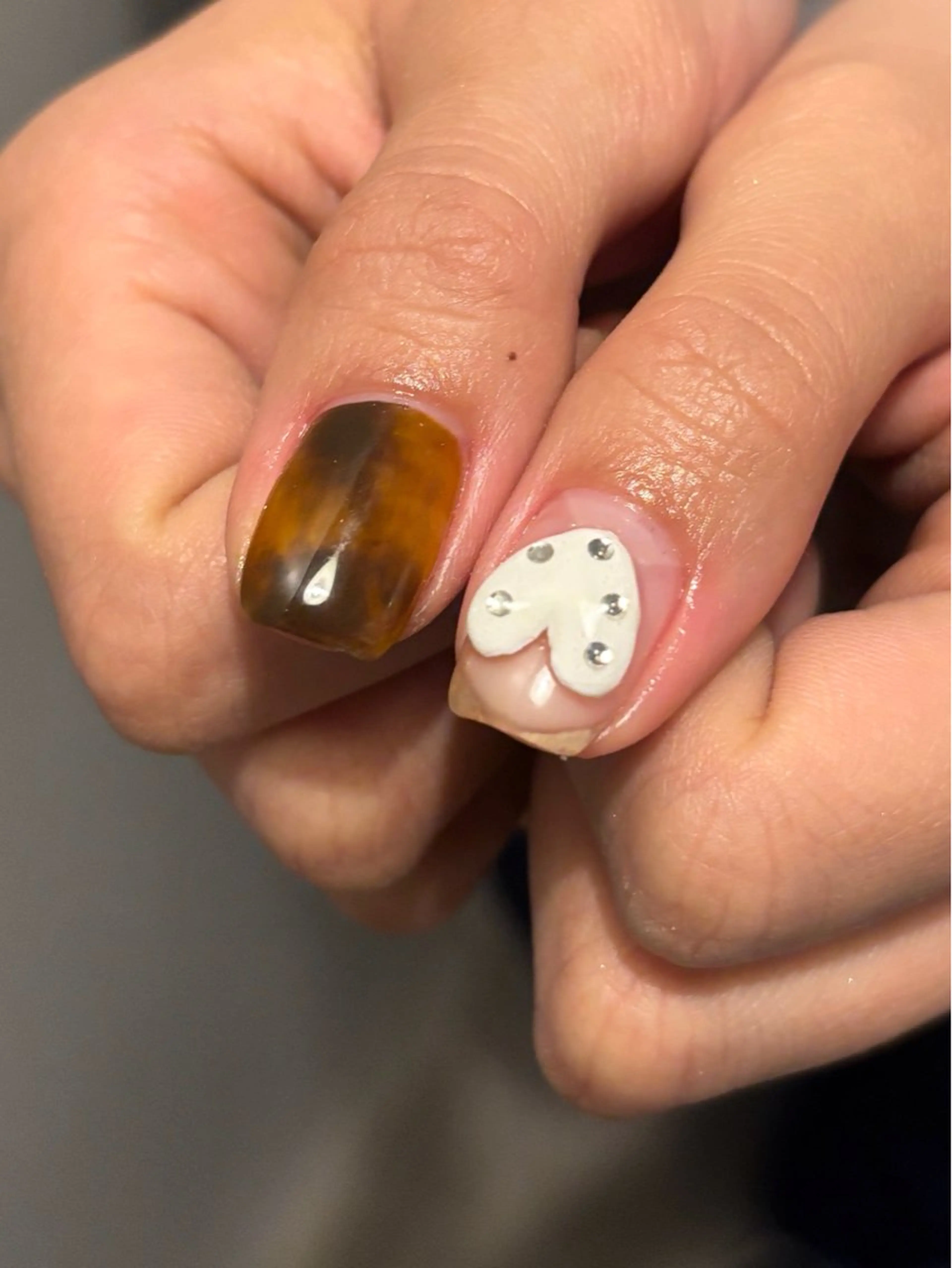 ネイル べっ甲ネイル ハンドネイル sister  mohawk所属・chika ／ nailのネイルデザイン
