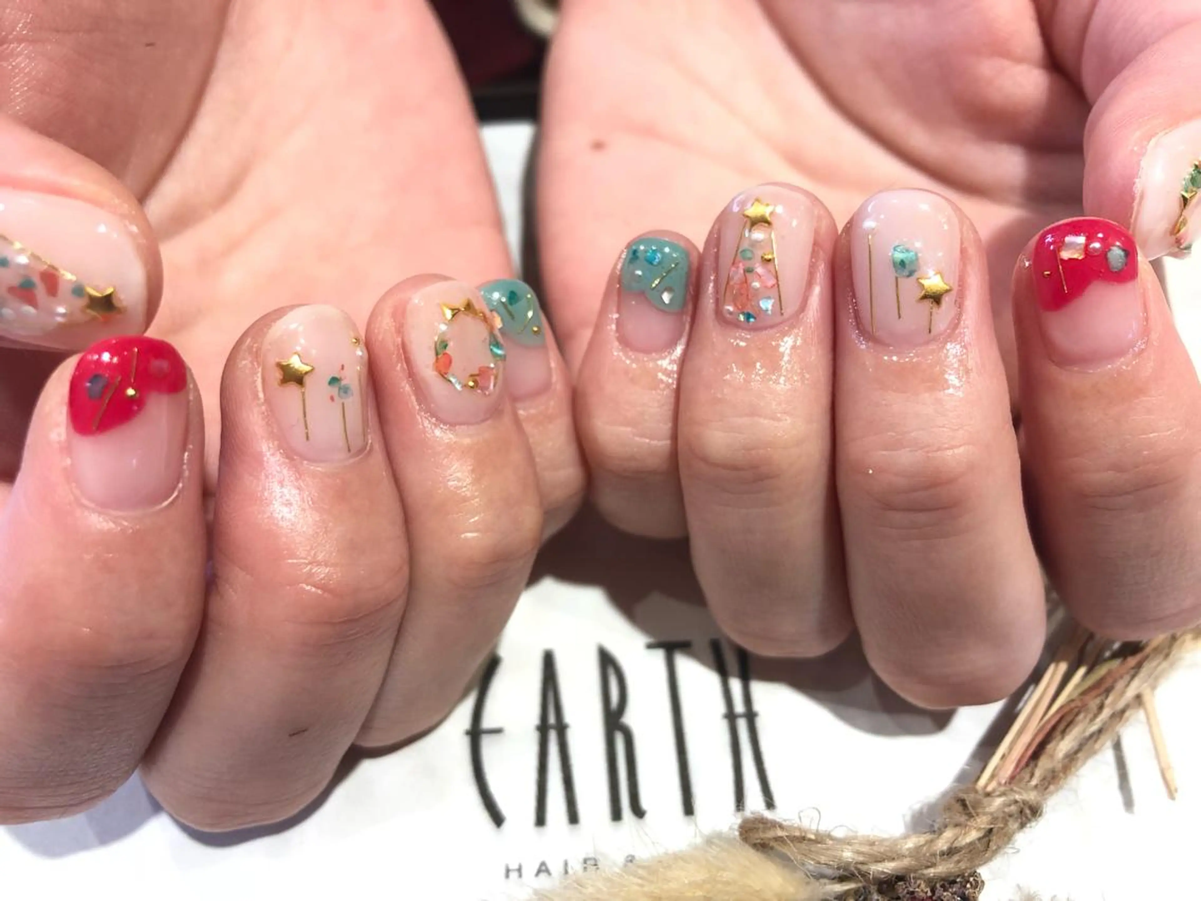 ネイル アートネイル 冬ネイル クリスマス ハンドネイル EARTH nanaのネイルデザイン