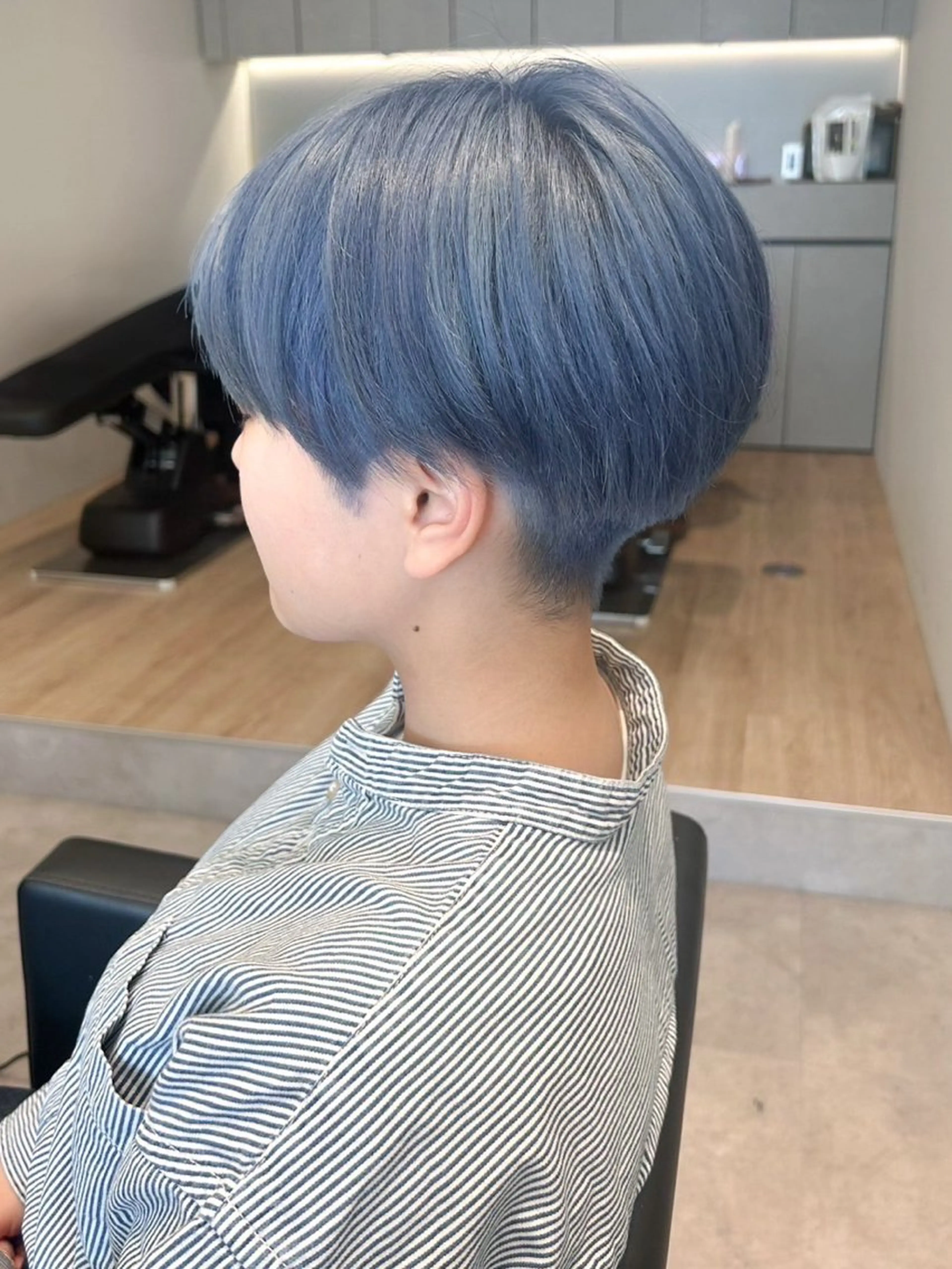 ショート カラー ブリーチ ヘアカラー Le  soup所属・粟田 剛史のヘアスタイル