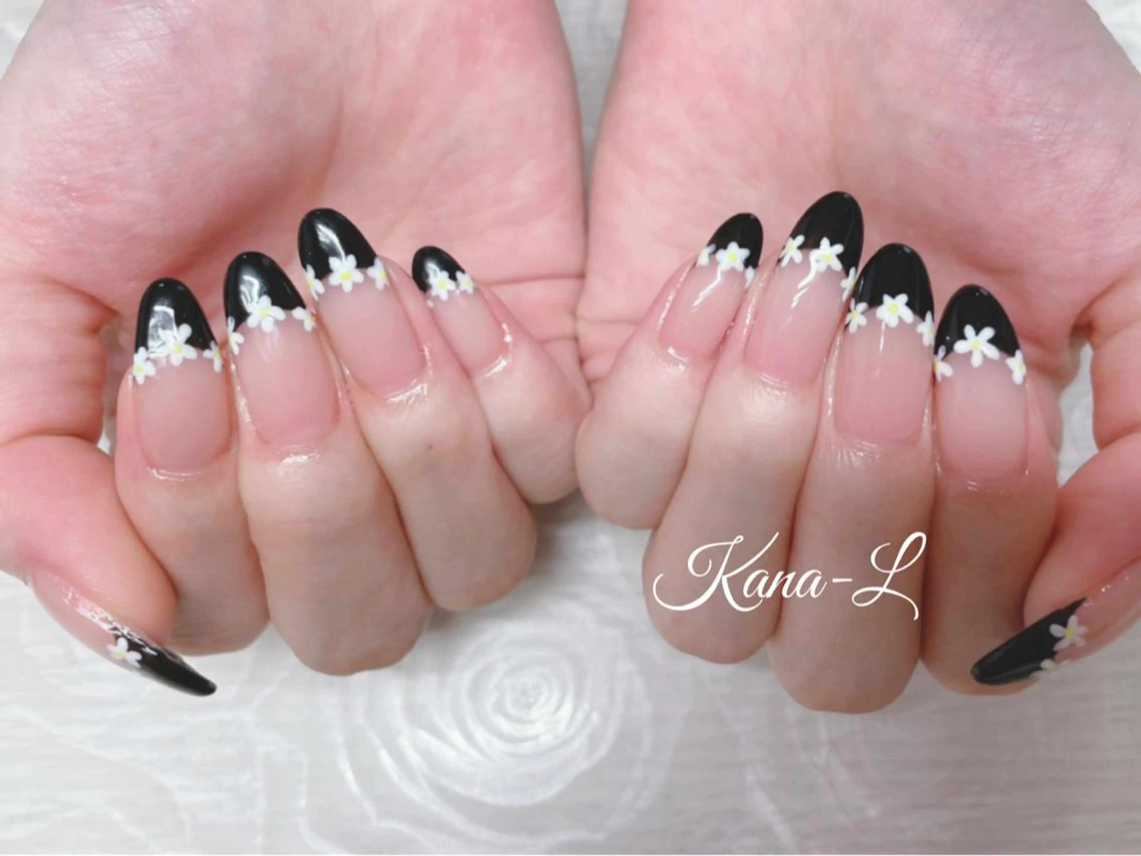 カラー ネイル フレンチネイル ジェルネイル パラジェル 芦辺 香奈のネイルデザイン