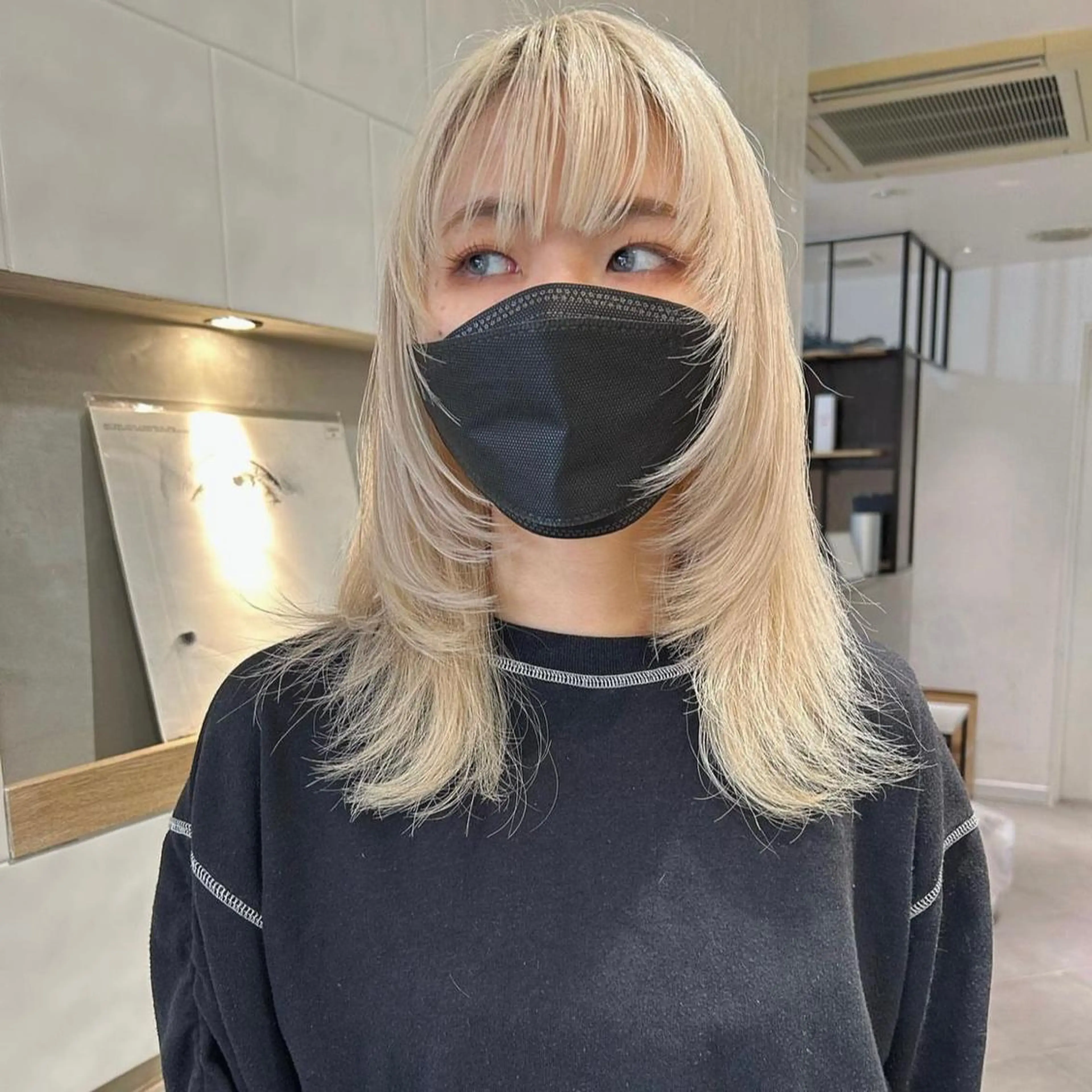 セミロング カラー ヘアカラー トリートメント GO TODAY SHAiRE SALON 原宿本店所属・ブリーチ/レイヤー ハッシュカット/河内のヘアスタイル