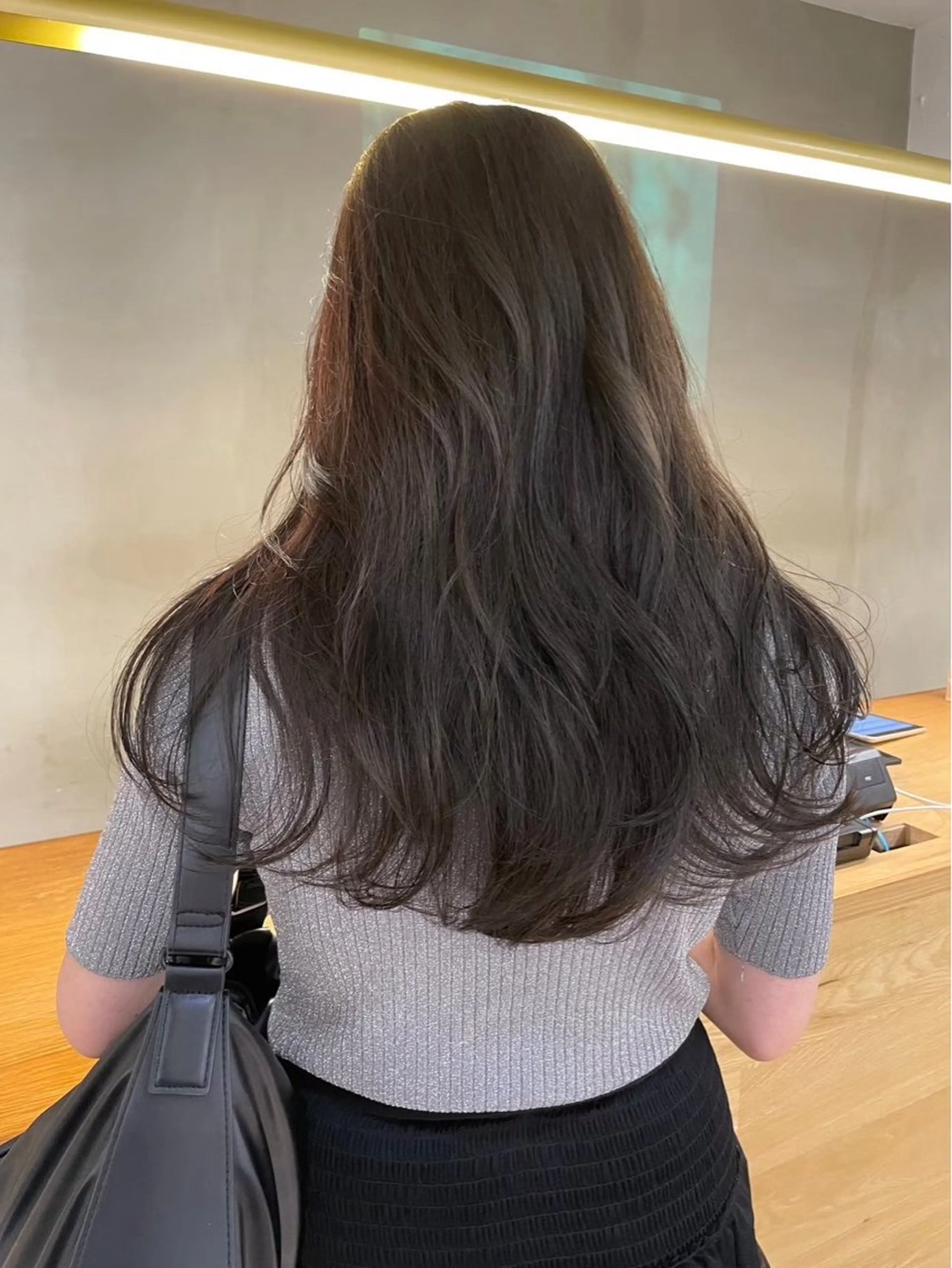 ロング カラー アッシュ アッシュブラウン ブラウンカラー 透明感×レイヤーカッ ト🌼kiraraのヘアスタイル