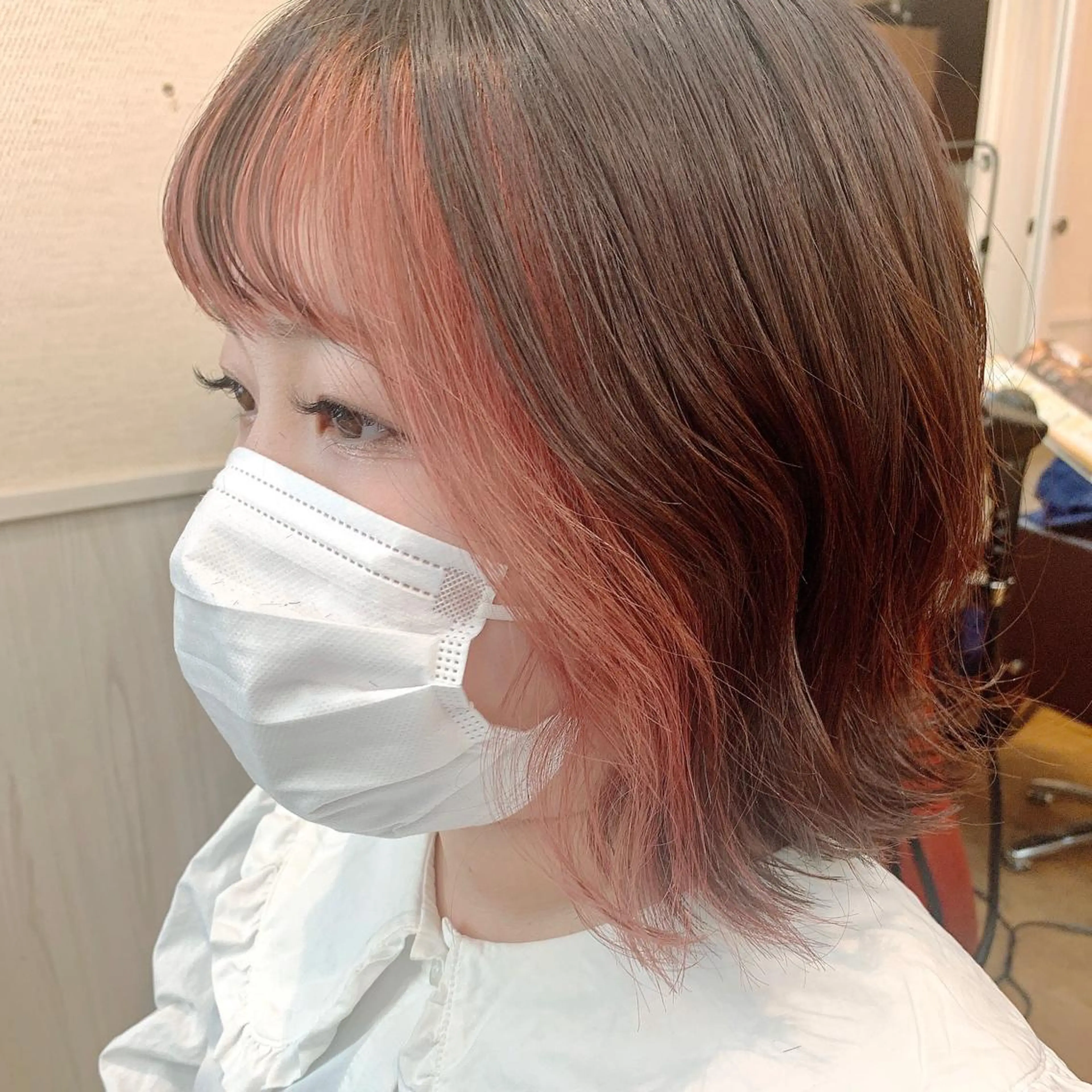 ショート カラー ミストバング フェイスフレーミング NUMBER_ ユイナのヘアスタイル