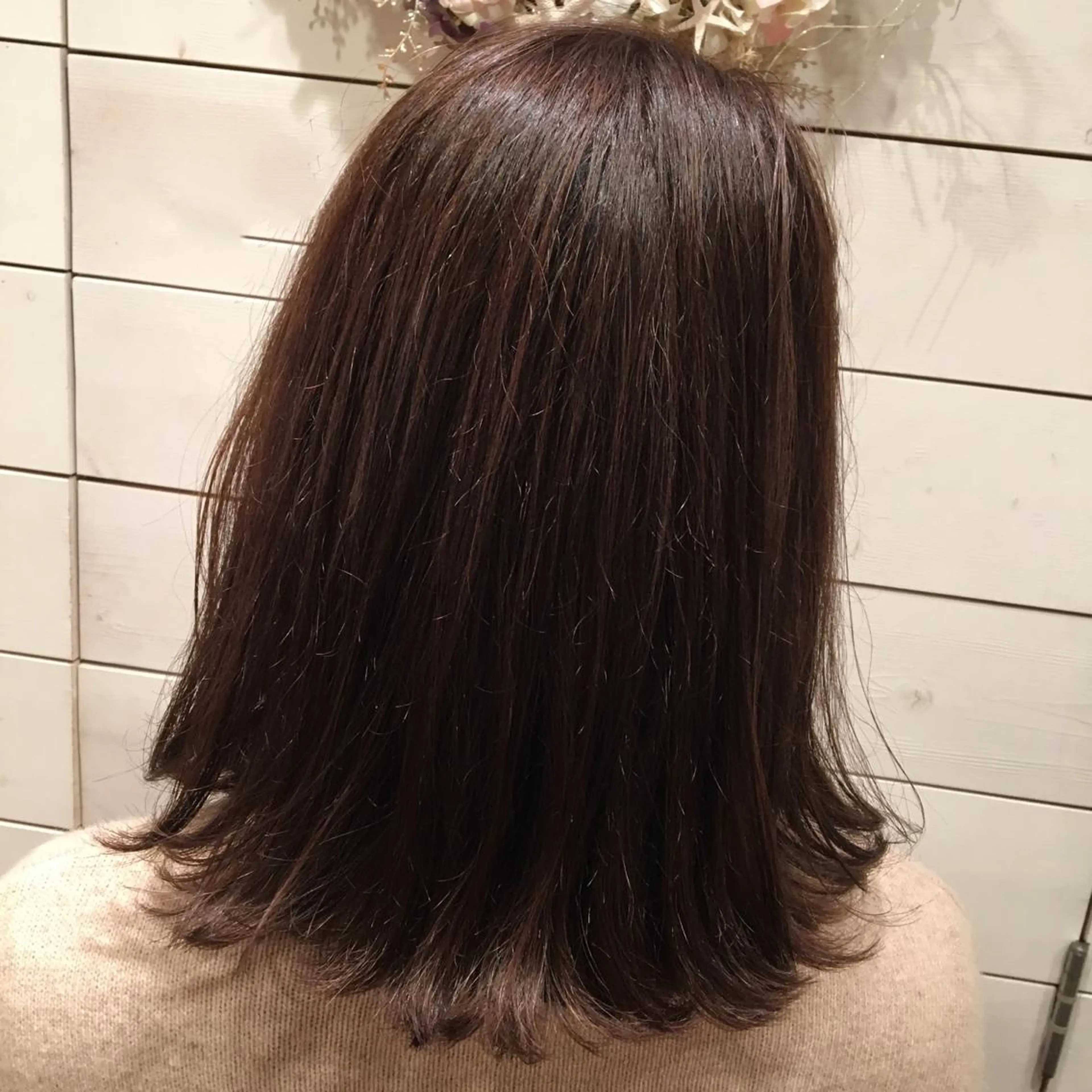 セミロング カラー eyesburg W/est所属・ショートボブ 村上のヘアスタイル
