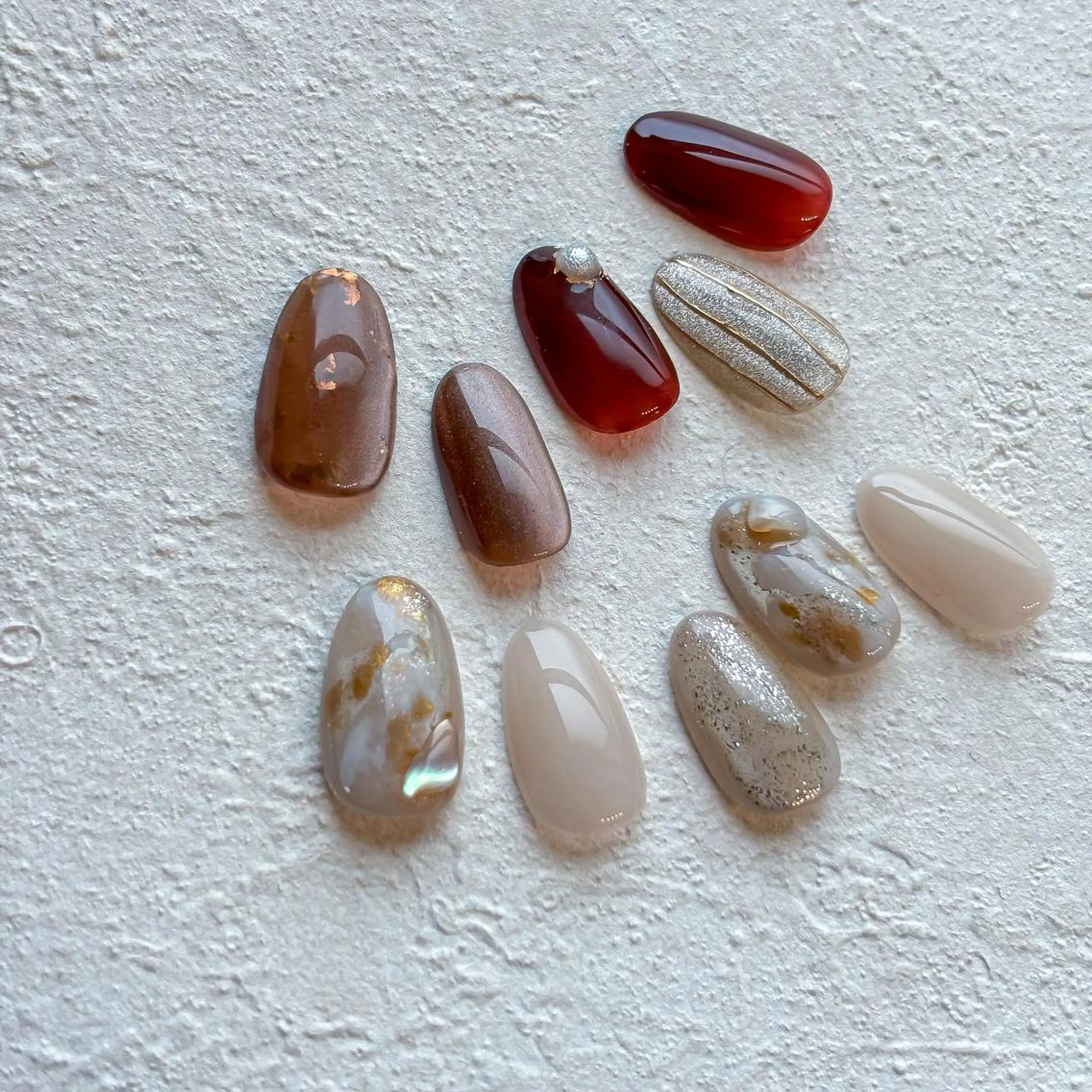 ｟オフなし・10本中4本​〜​6本アート｠アートしたい方にオススメ💅選べるデザイン8種類！お時間目安2h+aの写真