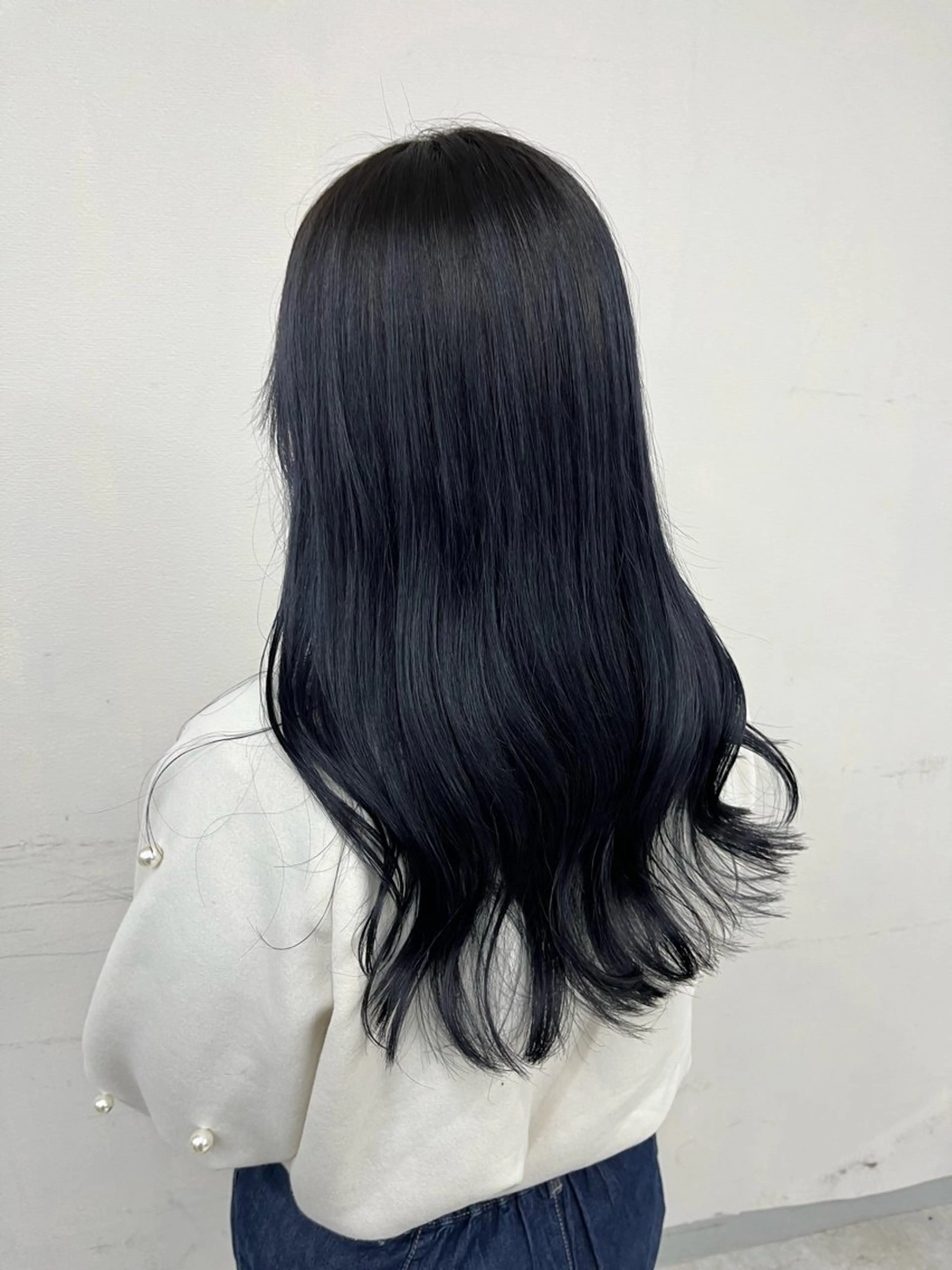 ロング カラー 透明感カラー🪿🤍 小顔カットのヘアスタイル