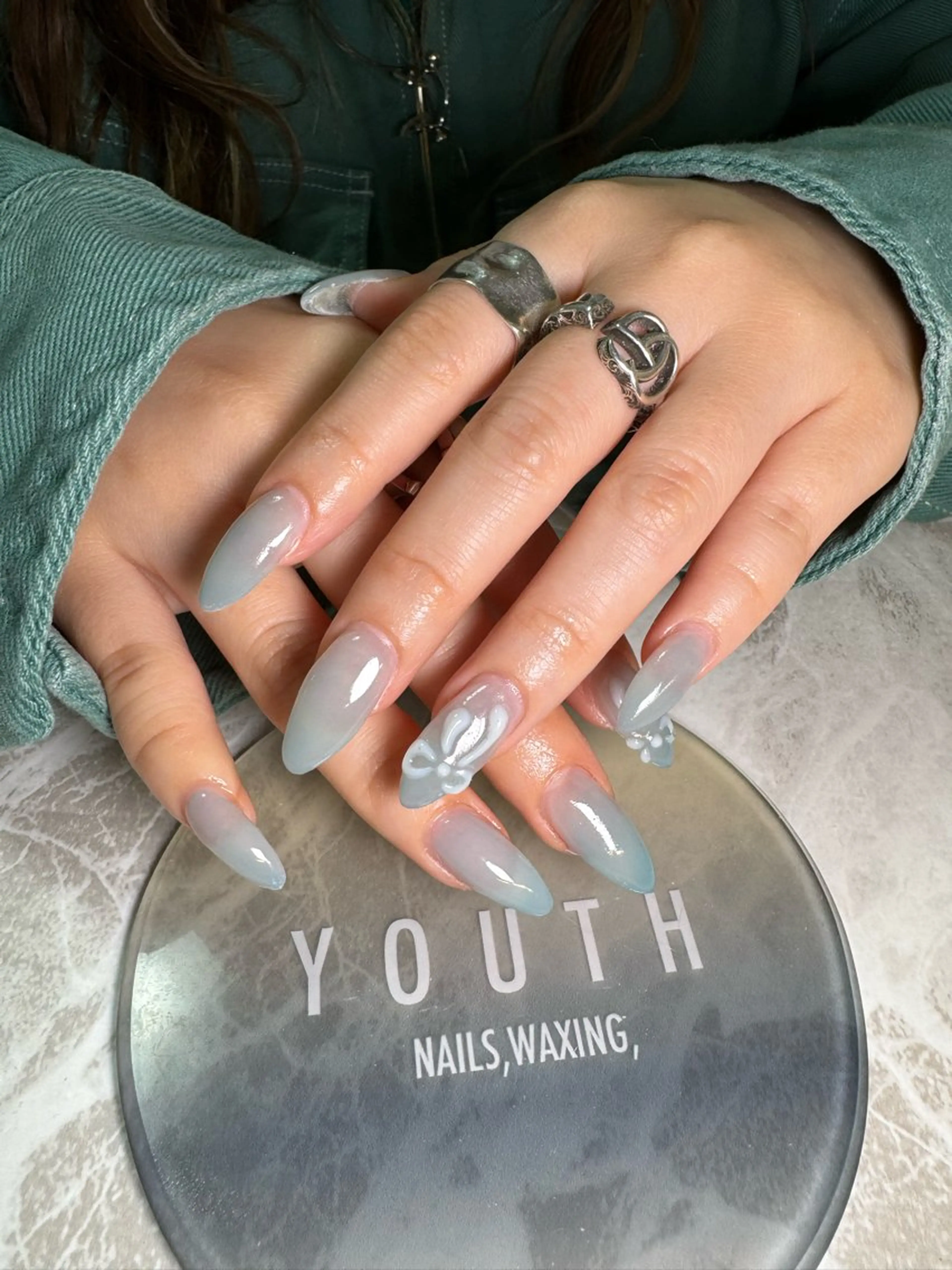 ネイル ハンドネイル YOUTH nails waxing所属・YOUTH natsumiのネイルデザイン