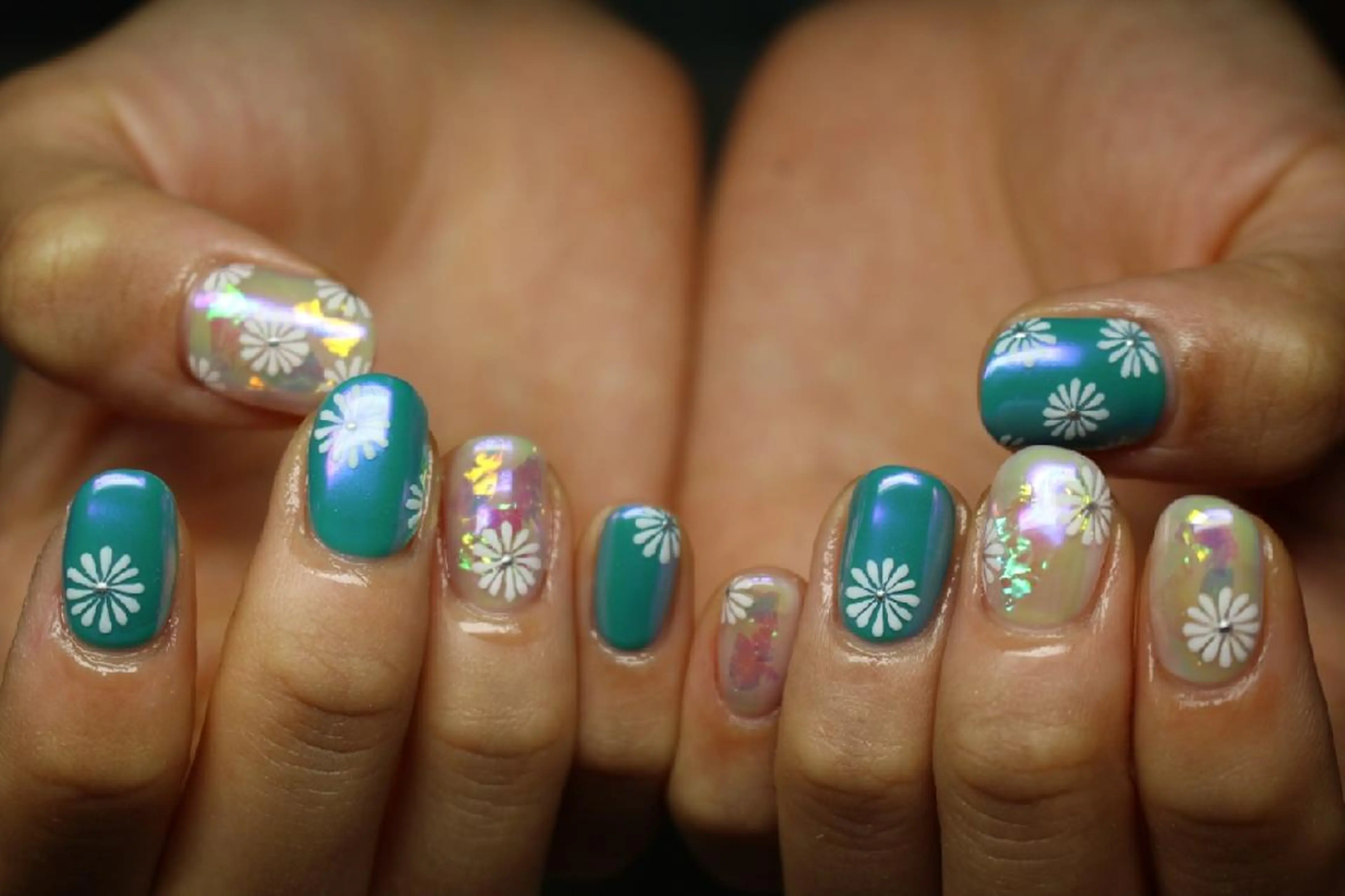 ネイル アートネイル ジェルネイル ミラーネイル ニュアンスネイル ホワイト yu-a☆ ネイル &ホワイトニングのネイルデザイン