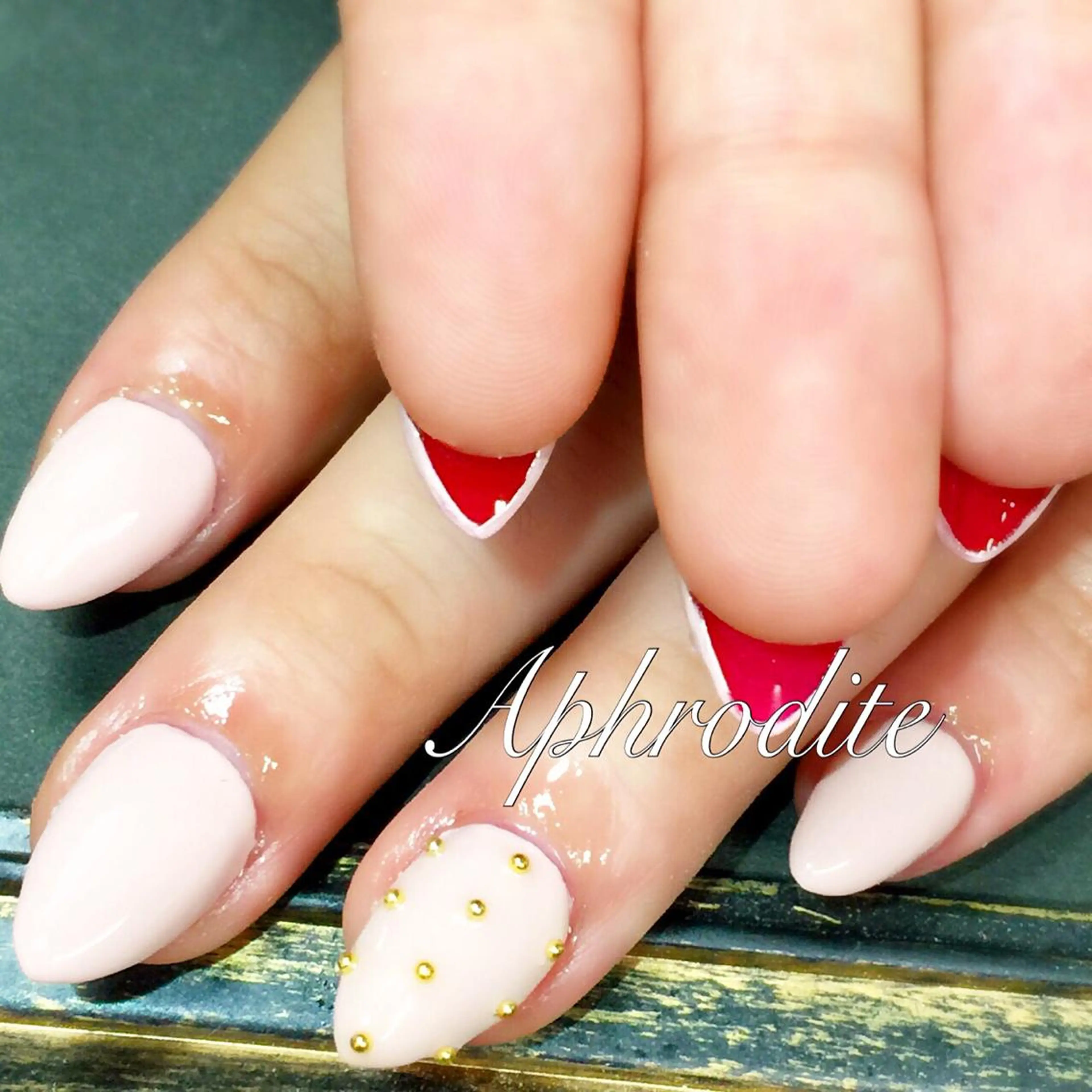ショート ネイル APHRODITE Nagisaのネイルデザイン