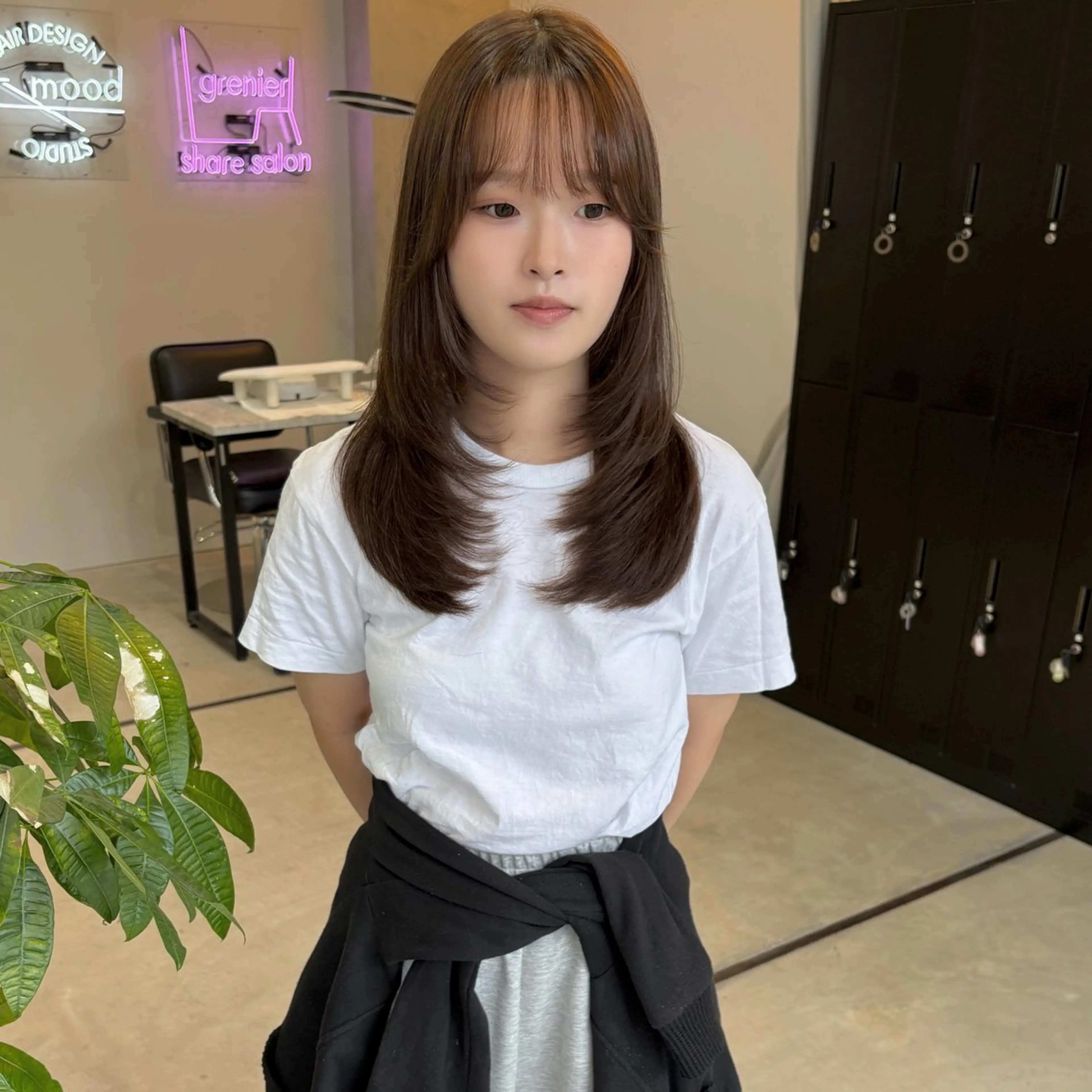 セミロング カット ヘアカラー はちすか るかのヘアスタイル