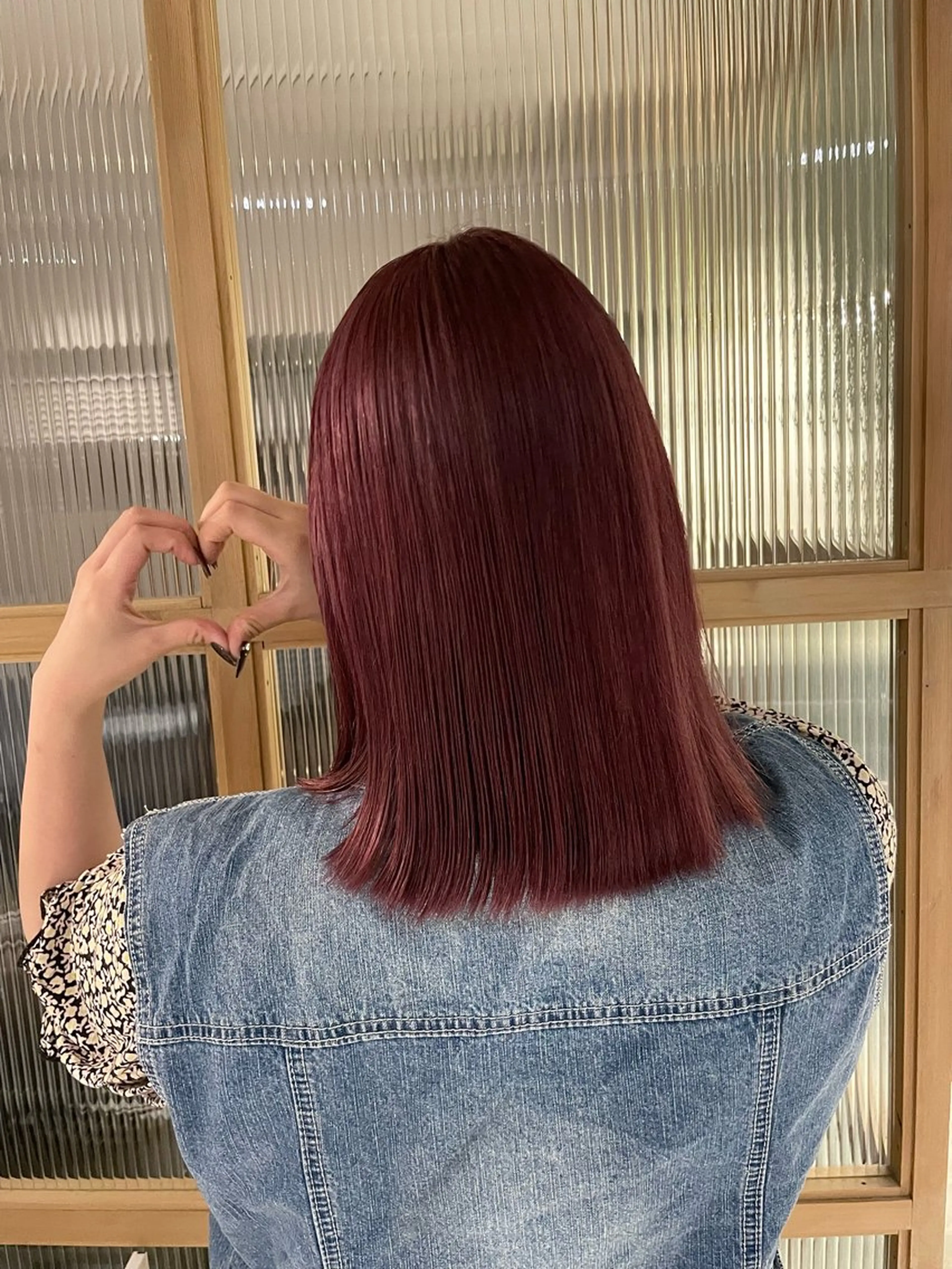 カラー ブリーチ レッドカラー ヘアカラー トリートメント ミルクティーベージュ ブリーチ🖤サヤカのヘアスタイル