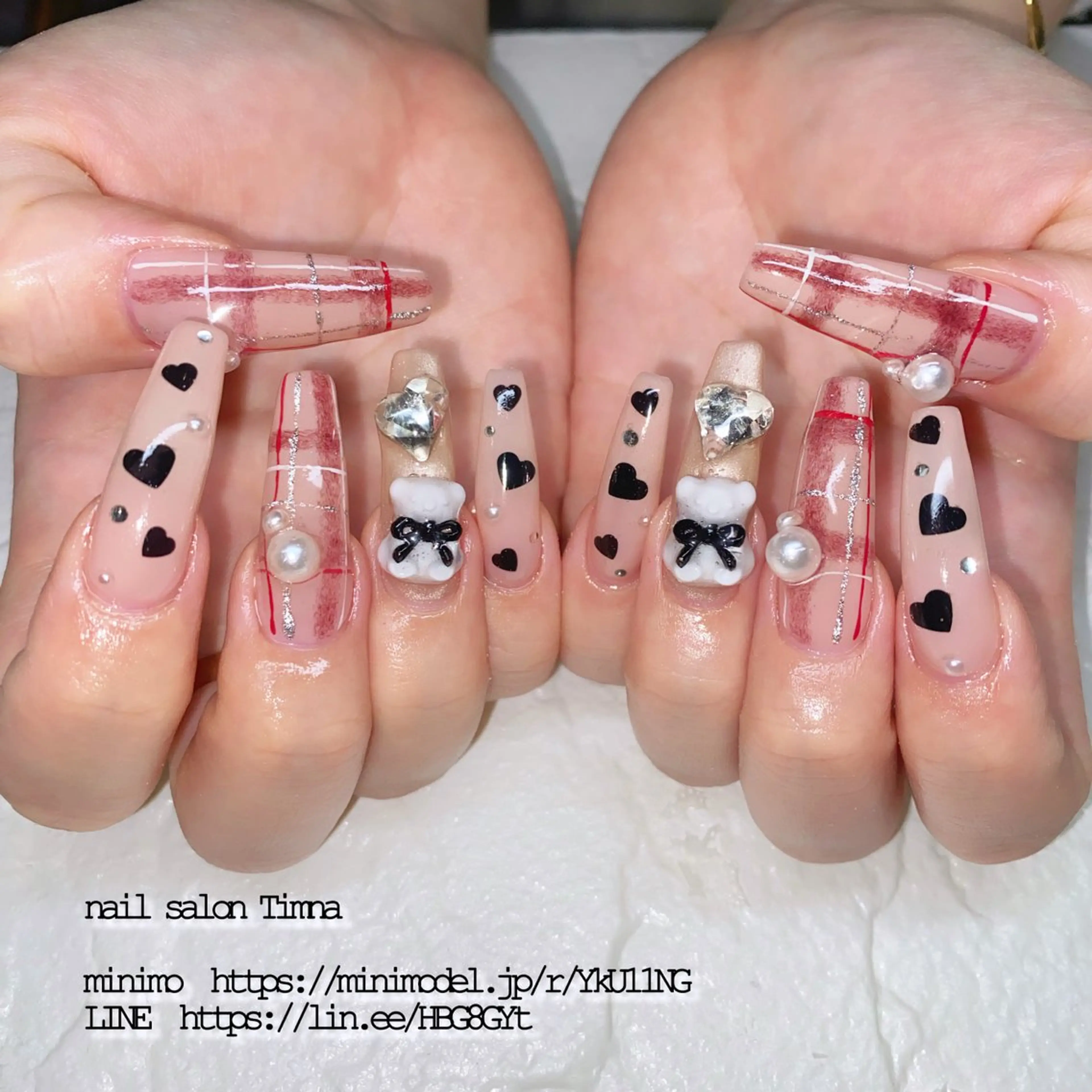 ロング ハンドネイル NAILSALON 🍔Timna🍟のネイルデザイン