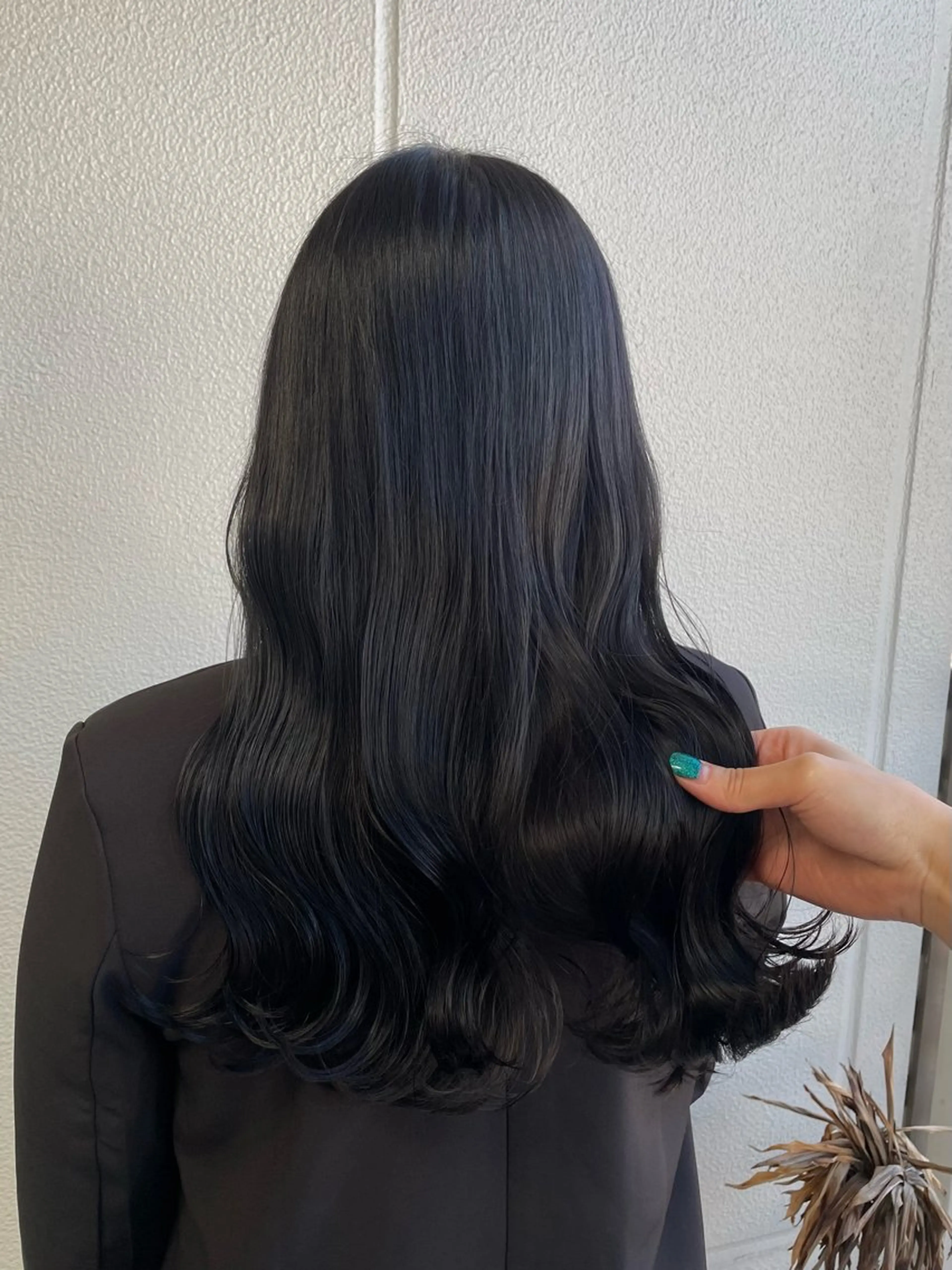 ロング カラー ヘアアレンジ 黒髪 ナチュラルブラック 《暖色/韓国レイヤー 》🇰🇷桑原ユキネのヘアスタイル