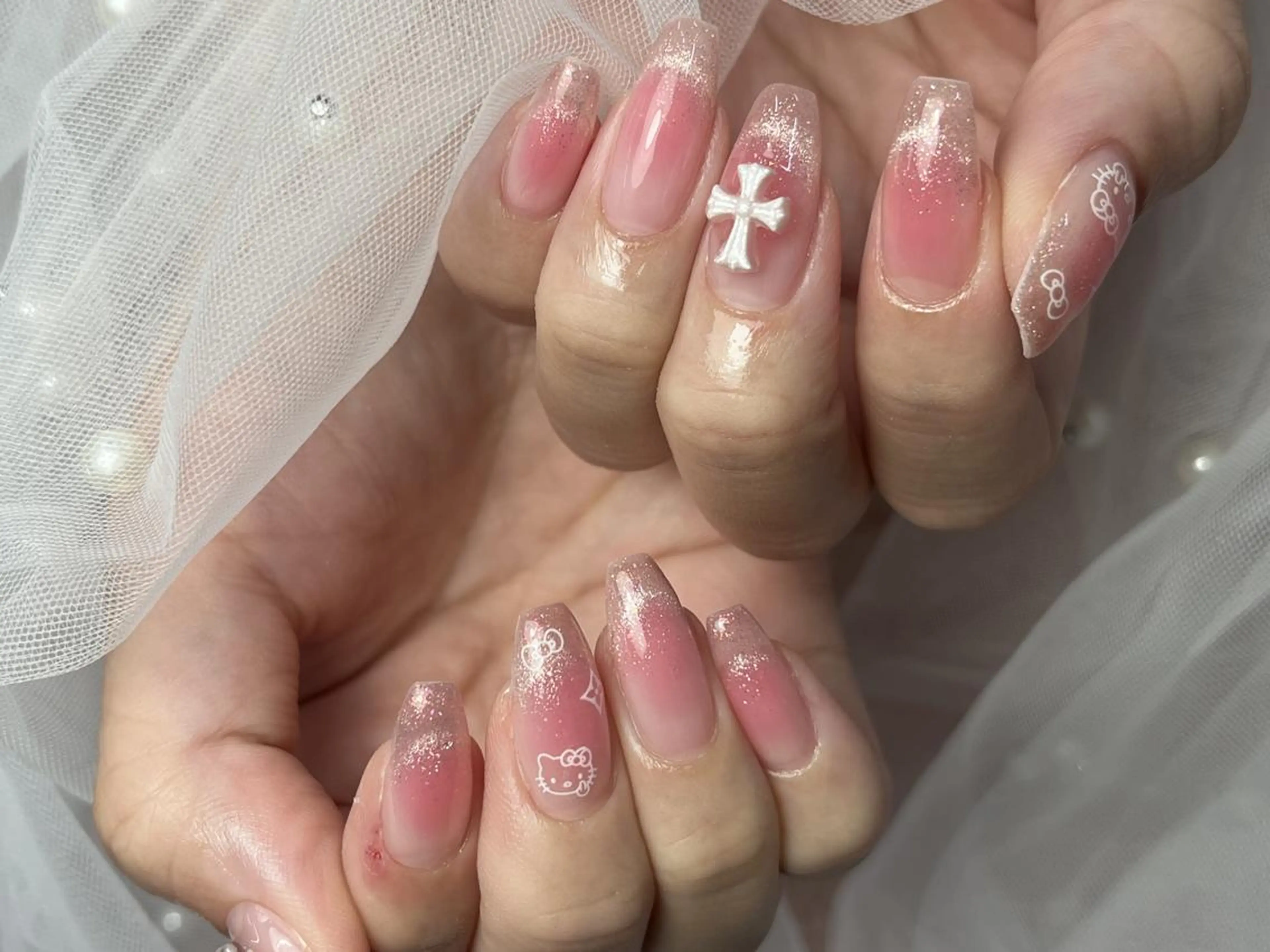 ネイル グラデーション キラキラネイル ピンク ハンドネイル ToliyDeliy Nail Salonのネイルデザイン