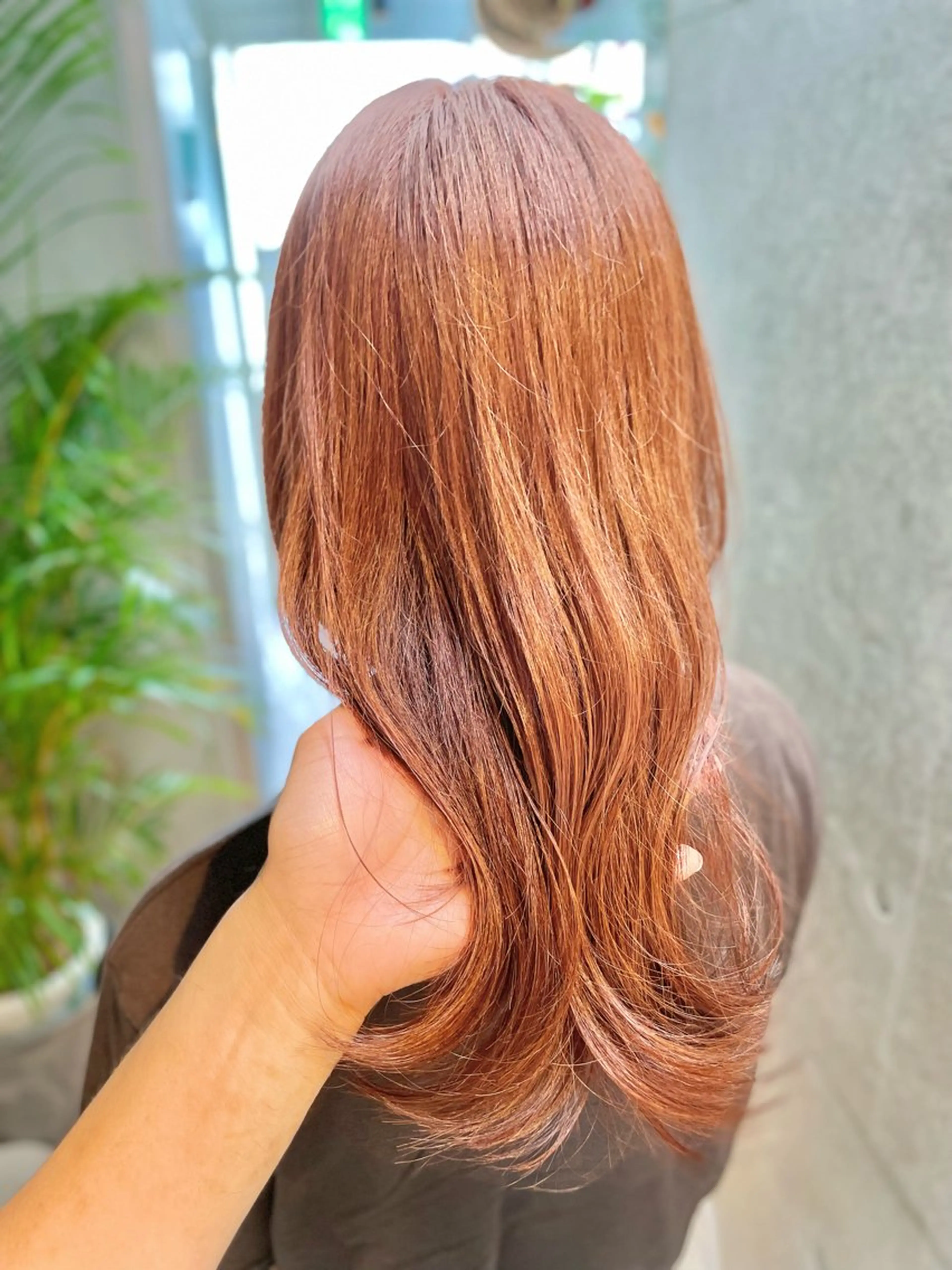 セミロング アッシュ ボブ くびれヘア ハイライト レイヤーカット 透明感／髪質改善 遠藤良祈のヘアスタイル