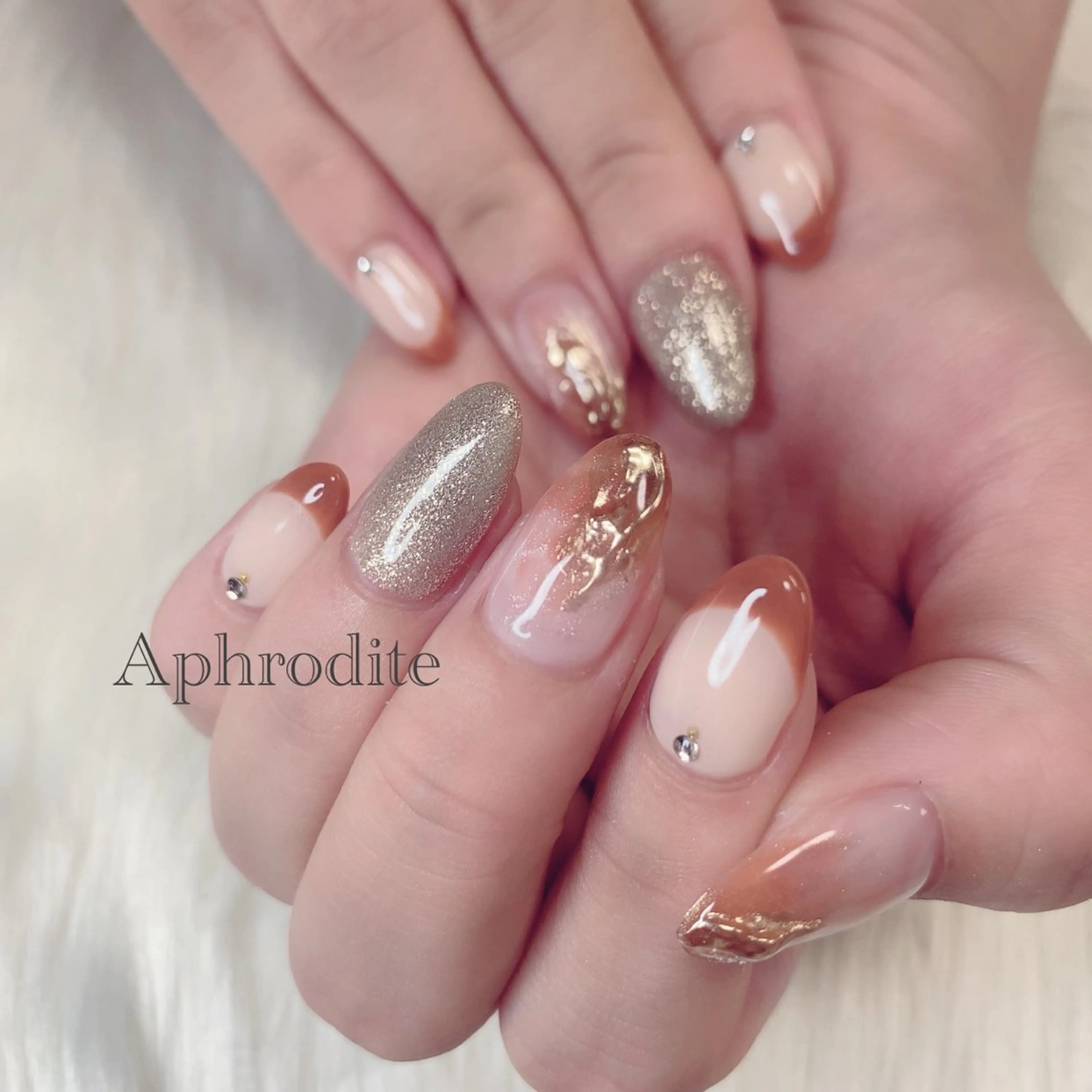ネイル Aphrodite パラジェル認定サロンのネイルデザイン