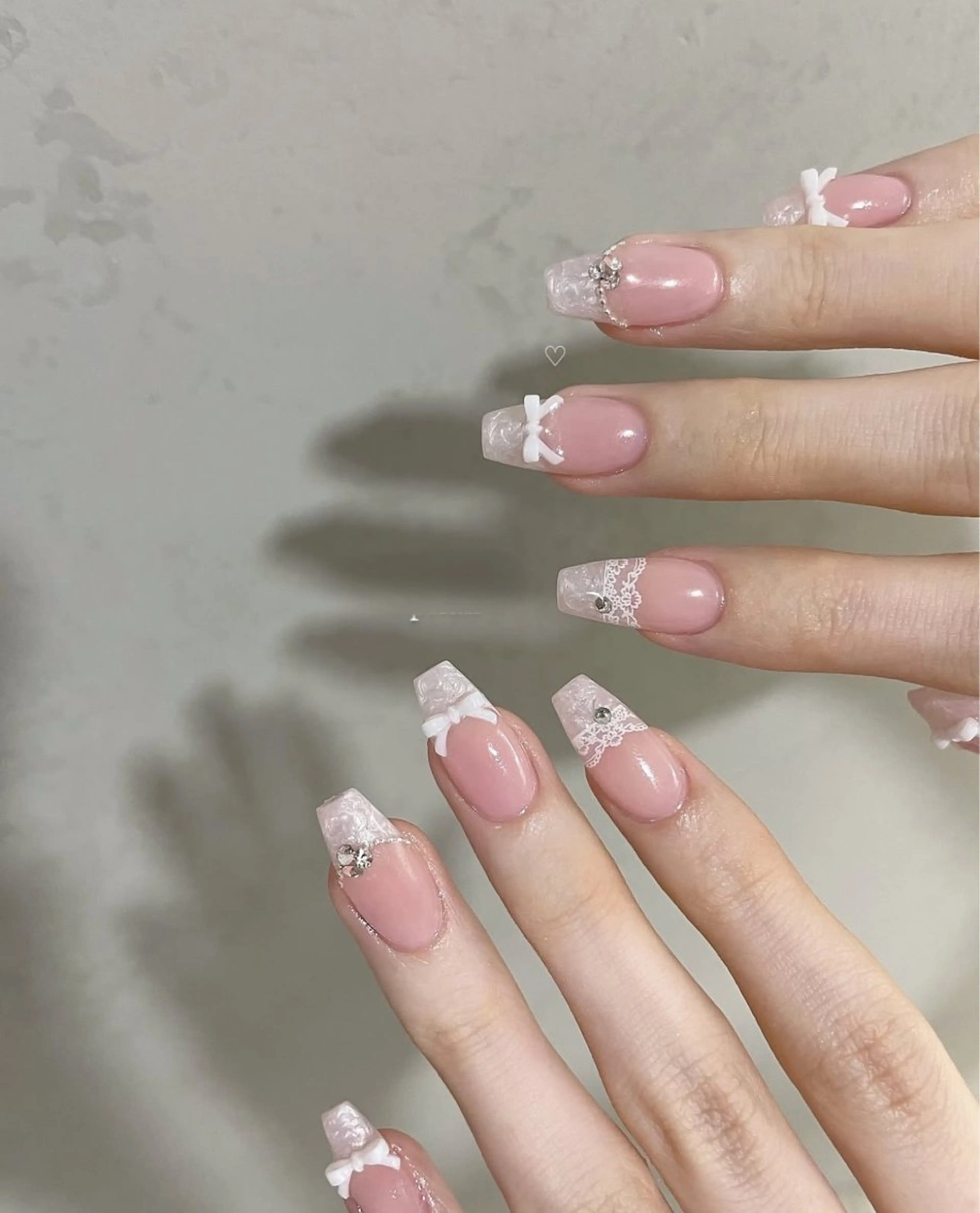 ネイル フラッシュネイル フレンチネイル グラデーション キラキラネイル 韓国ネイル ハンドネイル rina nailのネイルデザイン