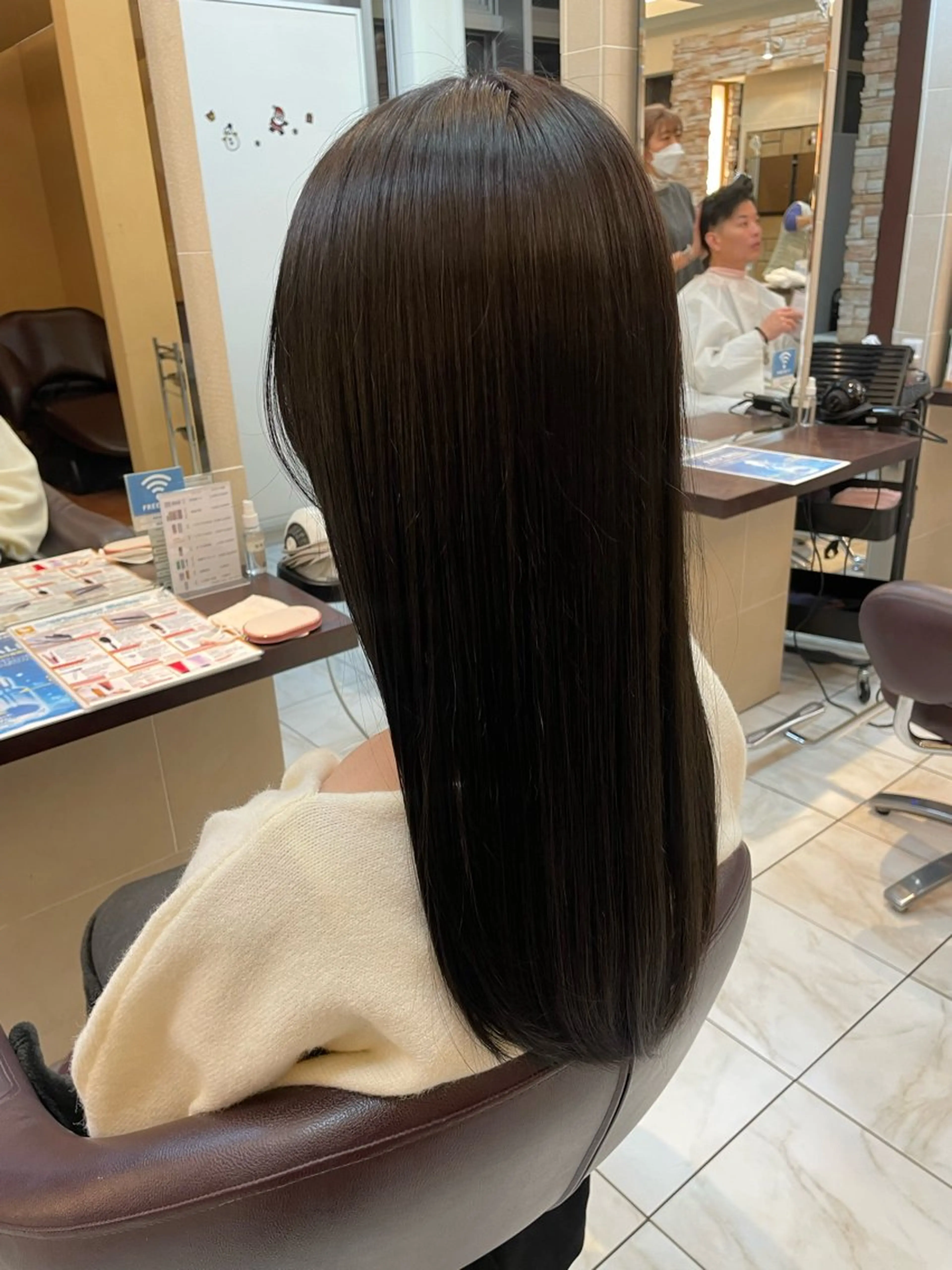 ロング トリートメント 肌までキレイ見え✨️ 赤み消し特化のヘアスタイル