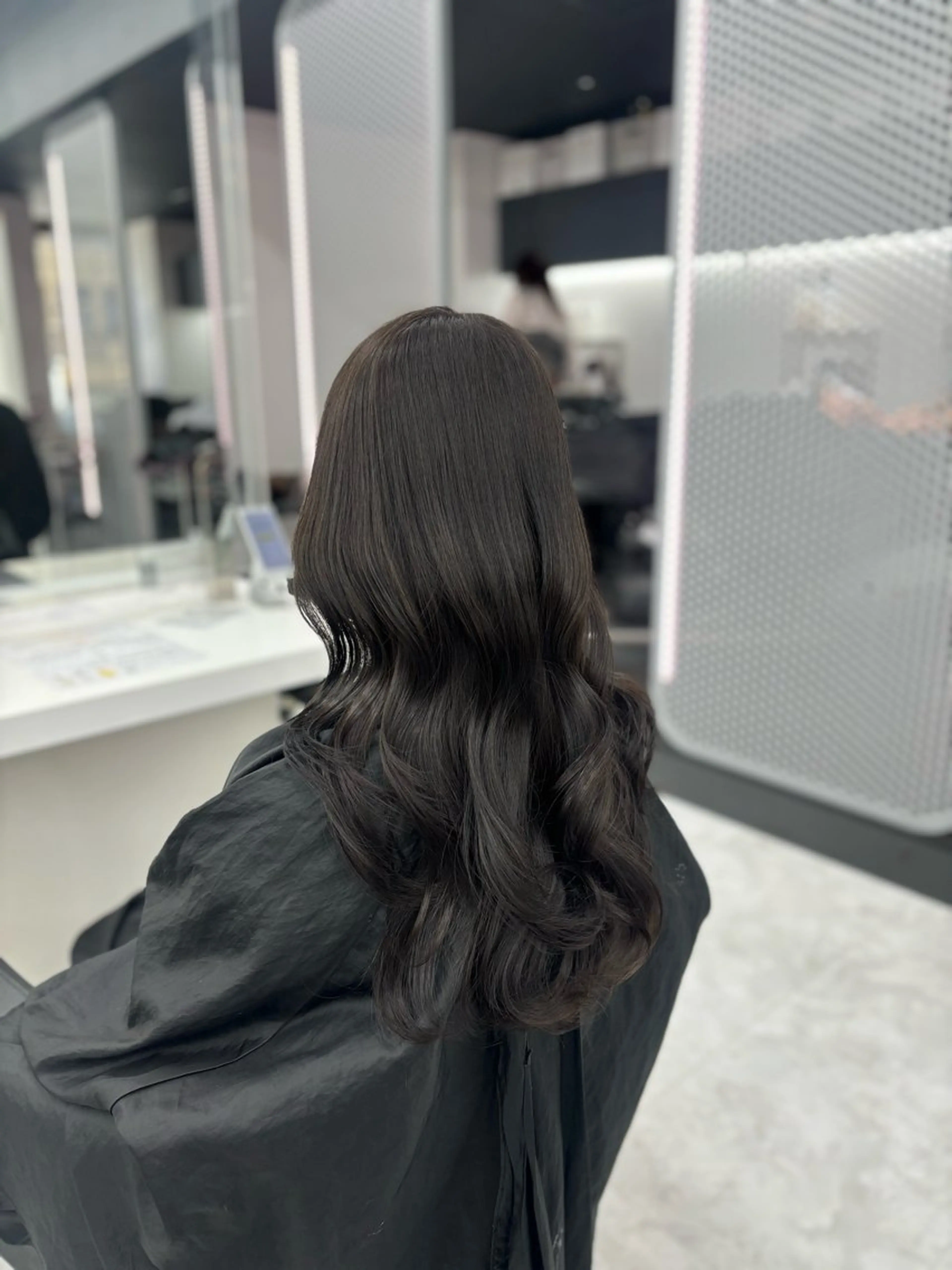 ロング カラー ヘアカラー 🤍レイヤー/顔周り 暖色hirari🤍のヘアスタイル
