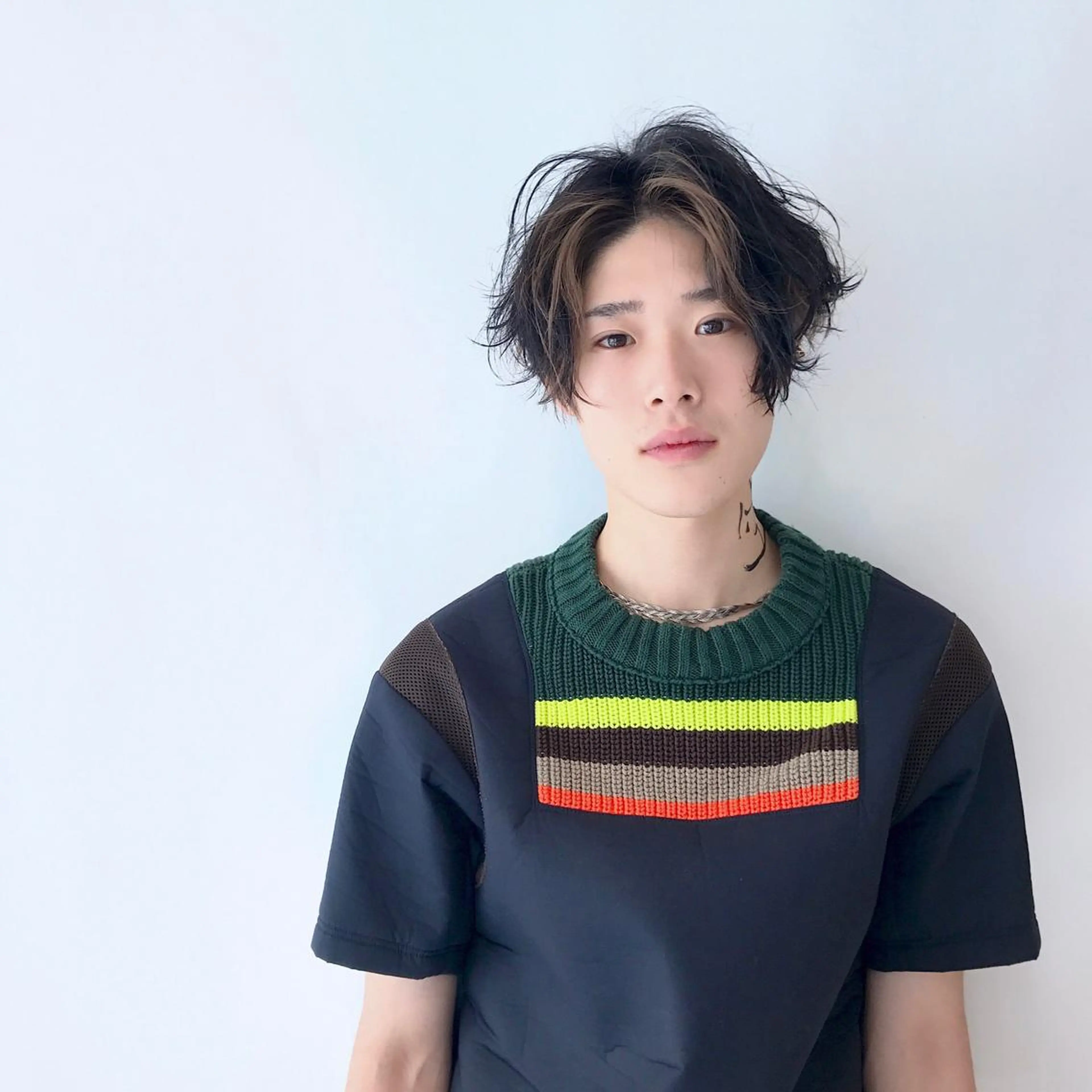 ショート カラー カット パーマ ブリーチなしで透明感 艶カラー【Ryo】のヘアスタイル