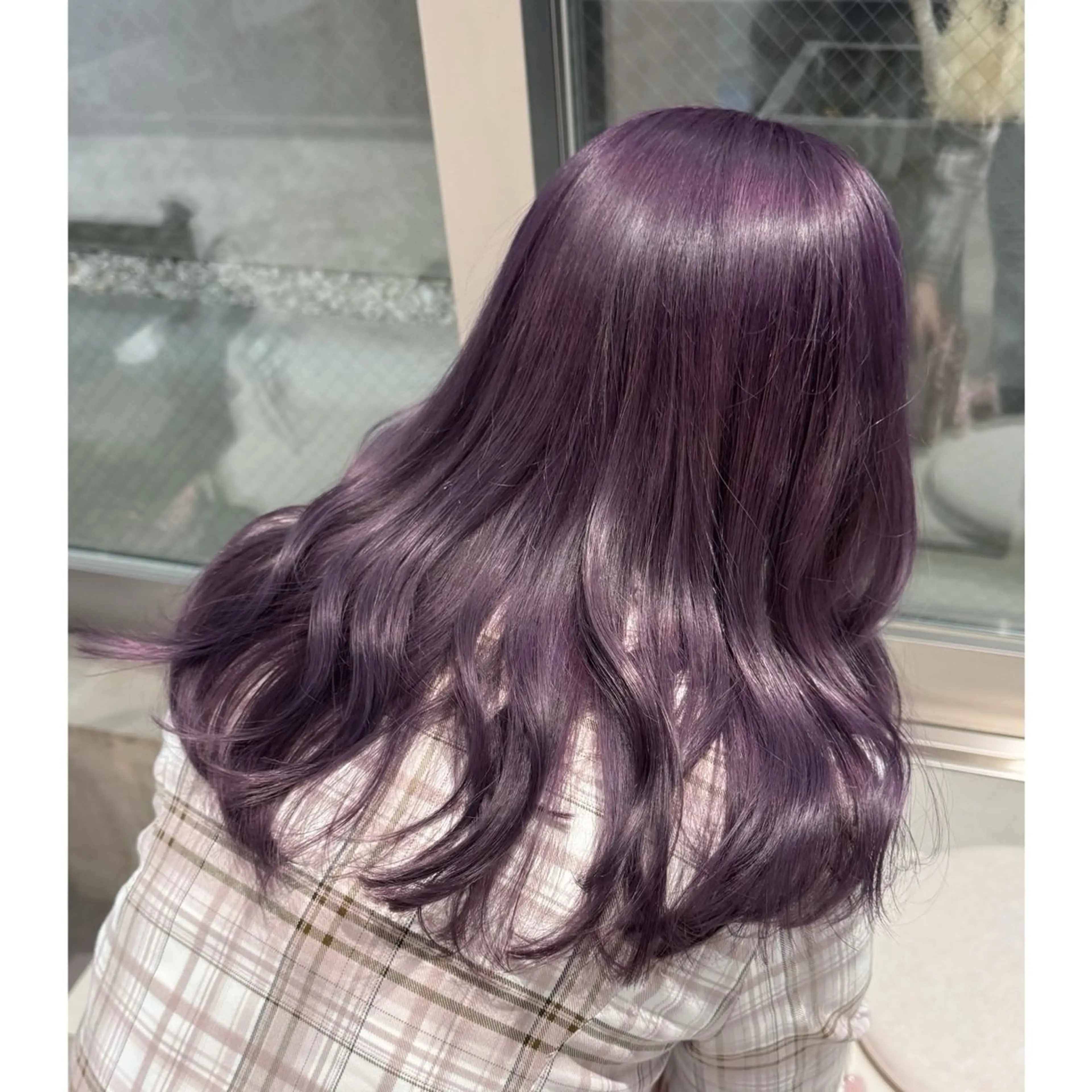 セミロング カラー ブリーチ ヘアカラー LOTTA CUCCI所属・miyu /トレンド カラー×艶髪のヘアスタイル