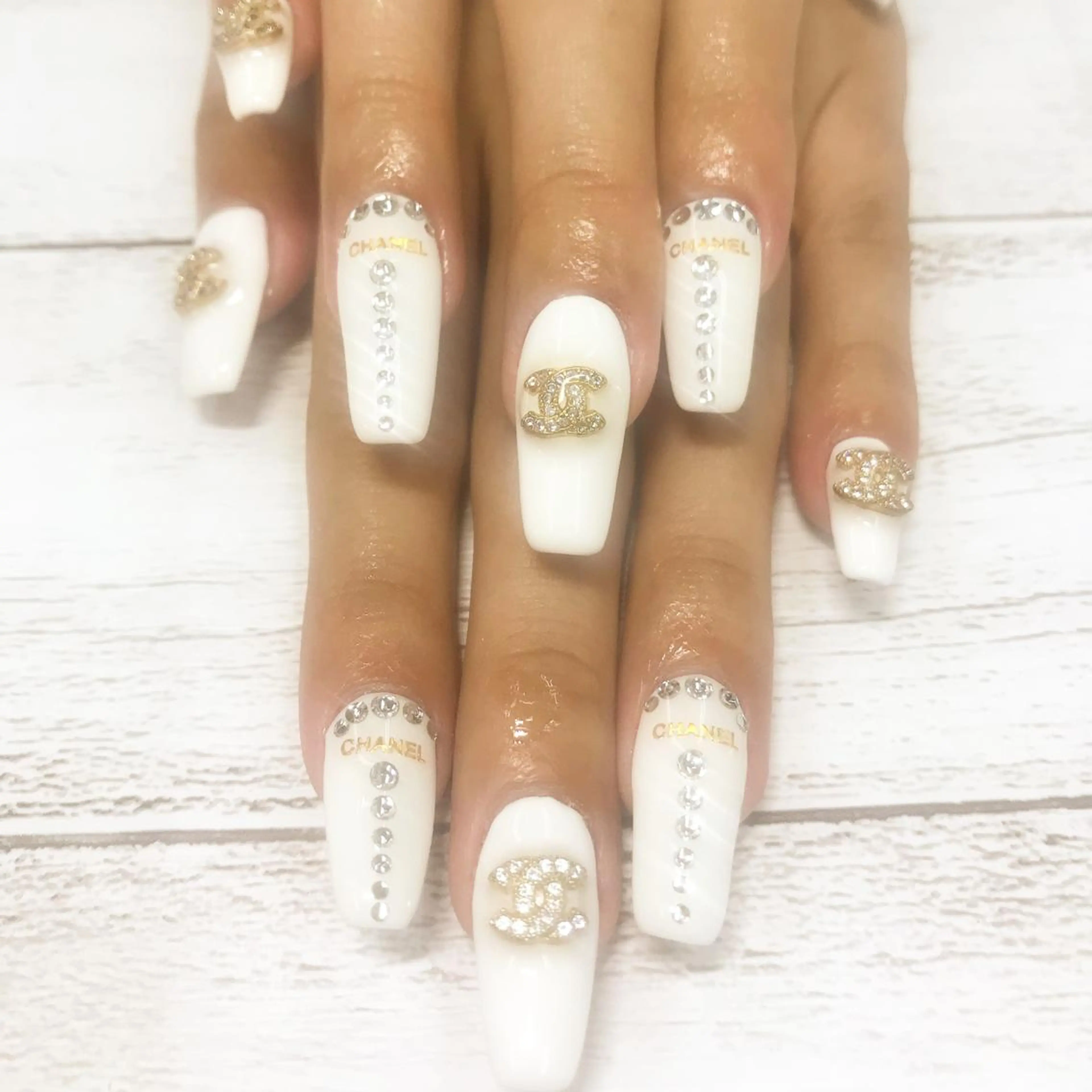 ネイル リラネイル Aikenのネイルデザイン