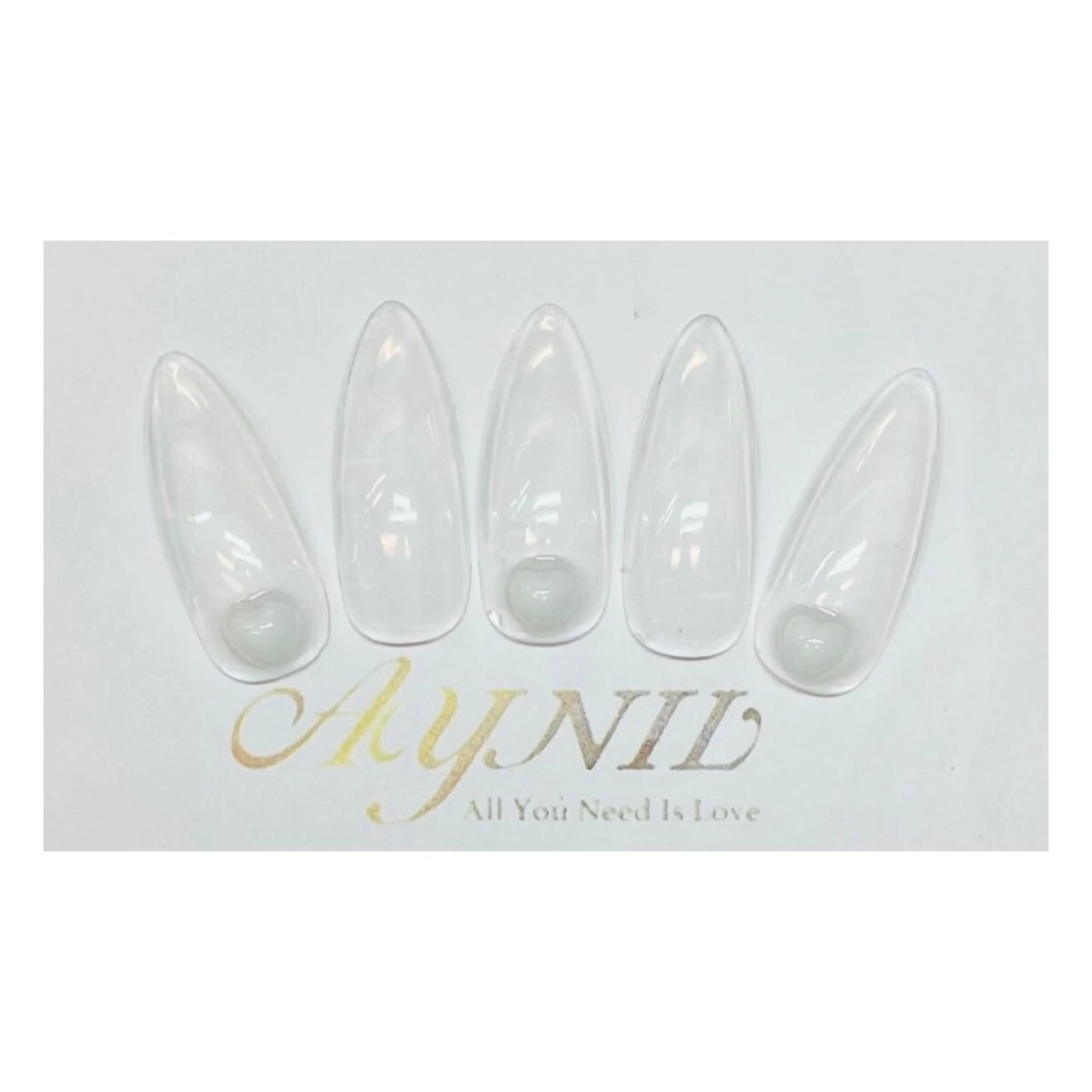 ネイル オーロラネイル フレンチネイル キラキラネイル ラメ(グリッター) ラメグラデーション 🦋AYNIL🦋 ナチュラル専門店♥️のネイルデザイン