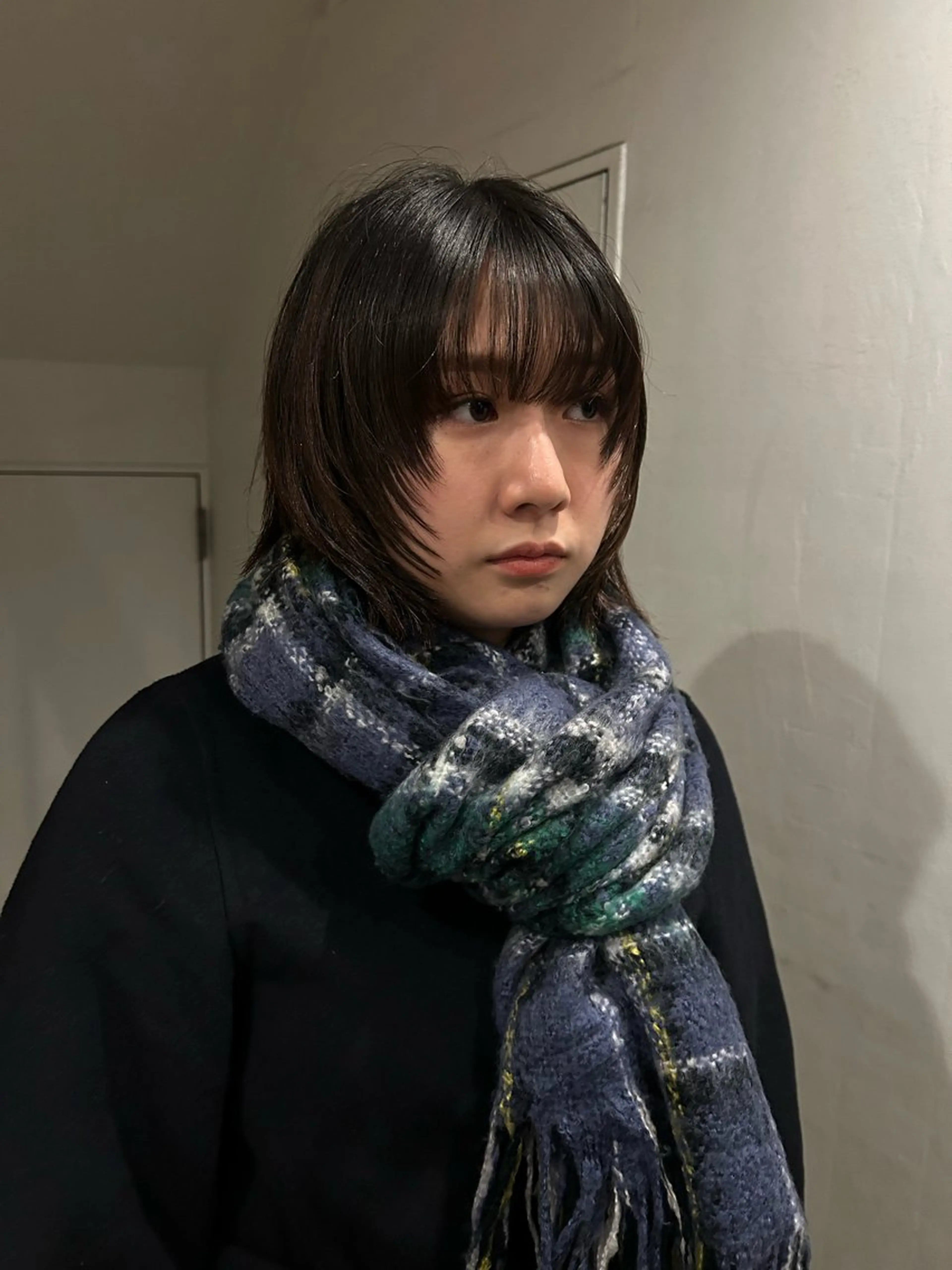 ミディアム hen所属・心斎橋/レイヤー/ ブリーチ/モエのヘアスタイル