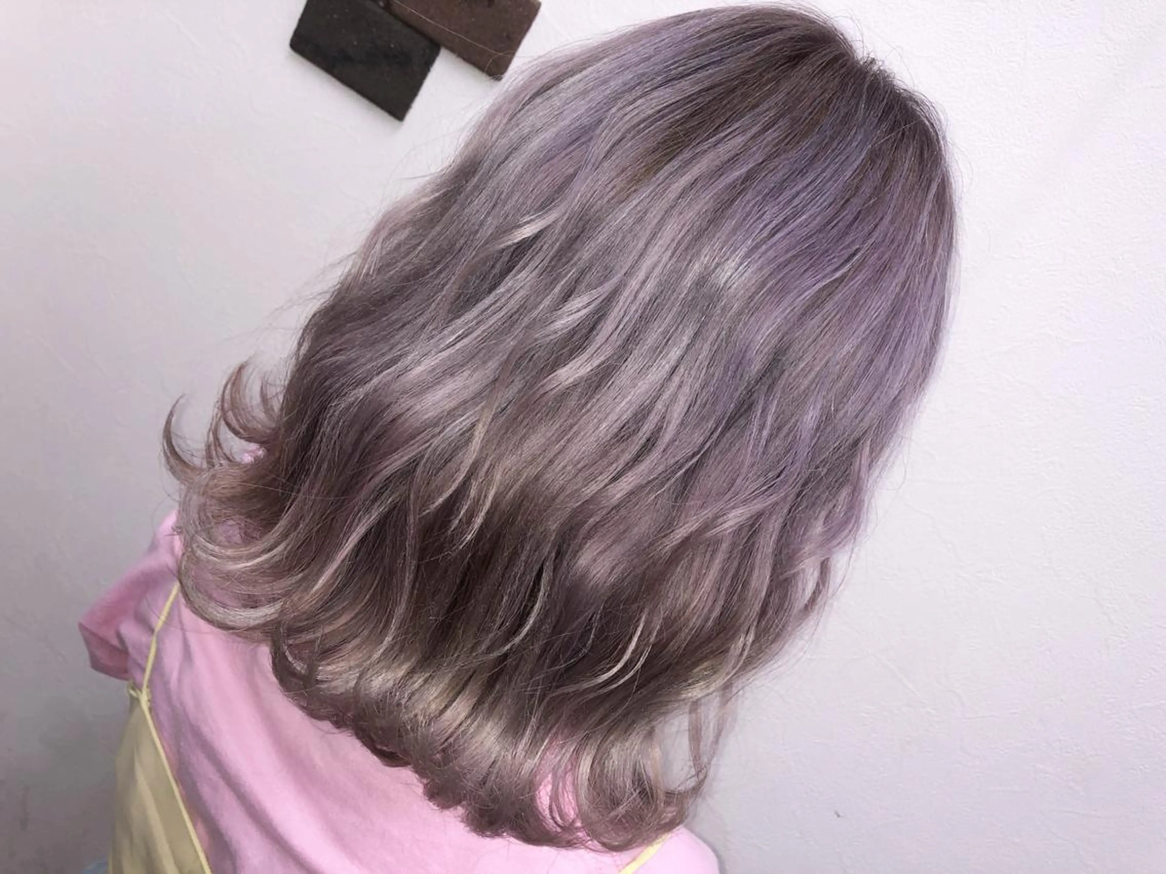 セミロング カラー アッシュ ヘアカラー MAKO ❤️‍🔥NEXTのヘアスタイル