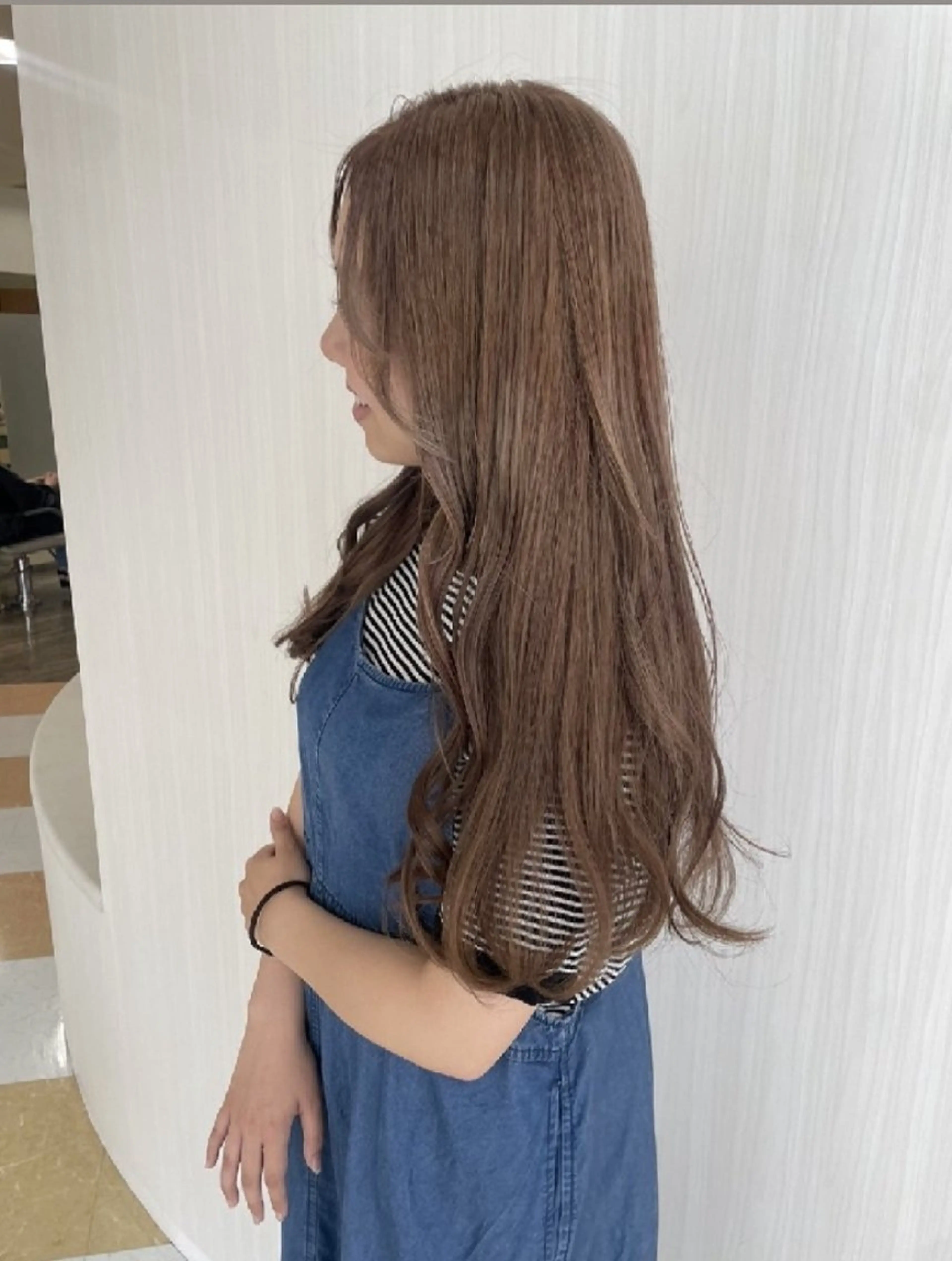 ロング カラー ベージュカラー 顔まわりレイヤー 顔周りカット レイヤーカット カット ヘアカラー トリートメント 安達 舞/SPAのヘアスタイル