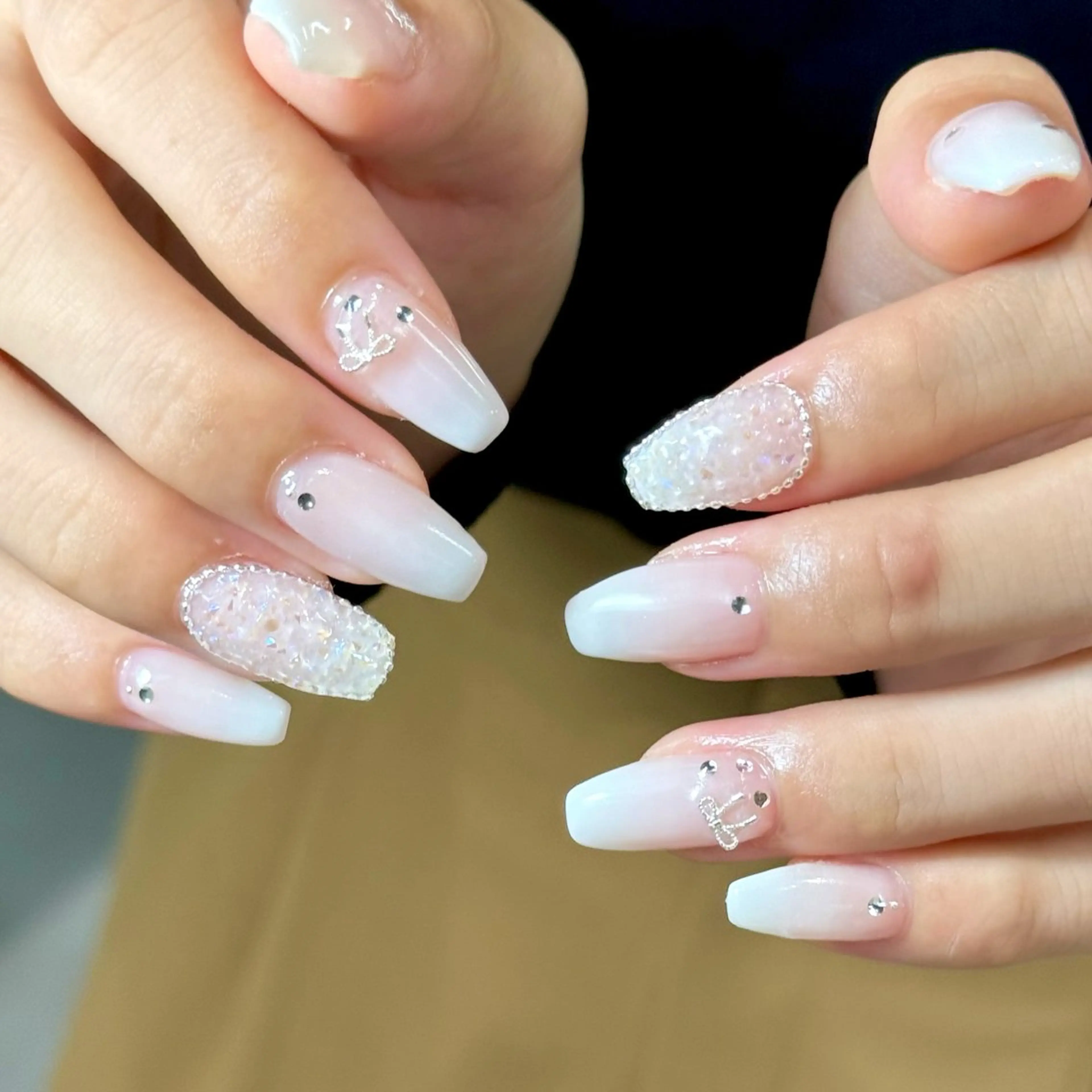 ネイル グラデーション 持ち込み ハンドネイル HARUKA ネイリスト福岡/薬院のネイルデザイン