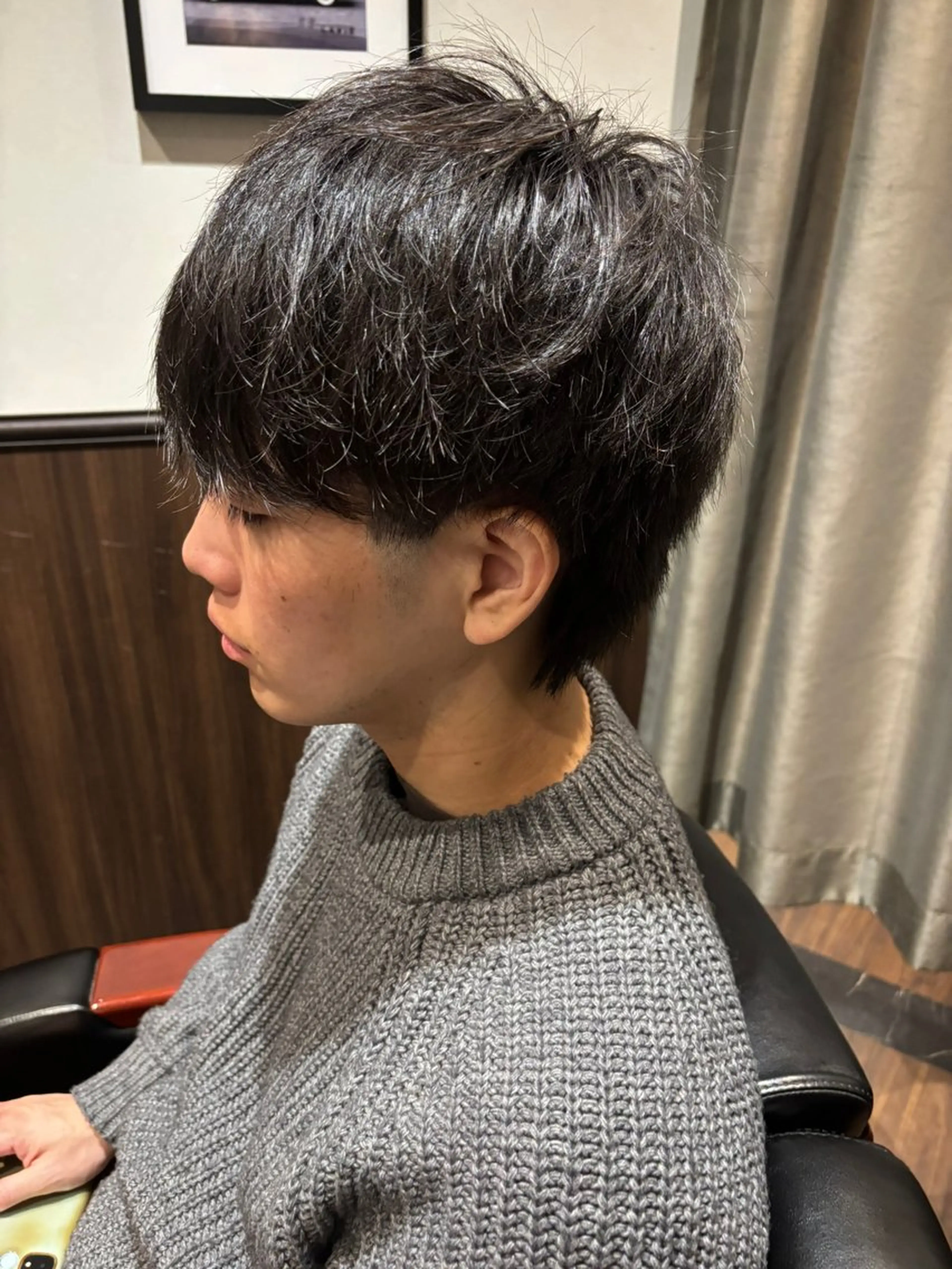 ミディアム ウルフカット LAVIE NEW STANDARD BARBER 五反田店所属・かみがひら なぎさのヘアスタイル