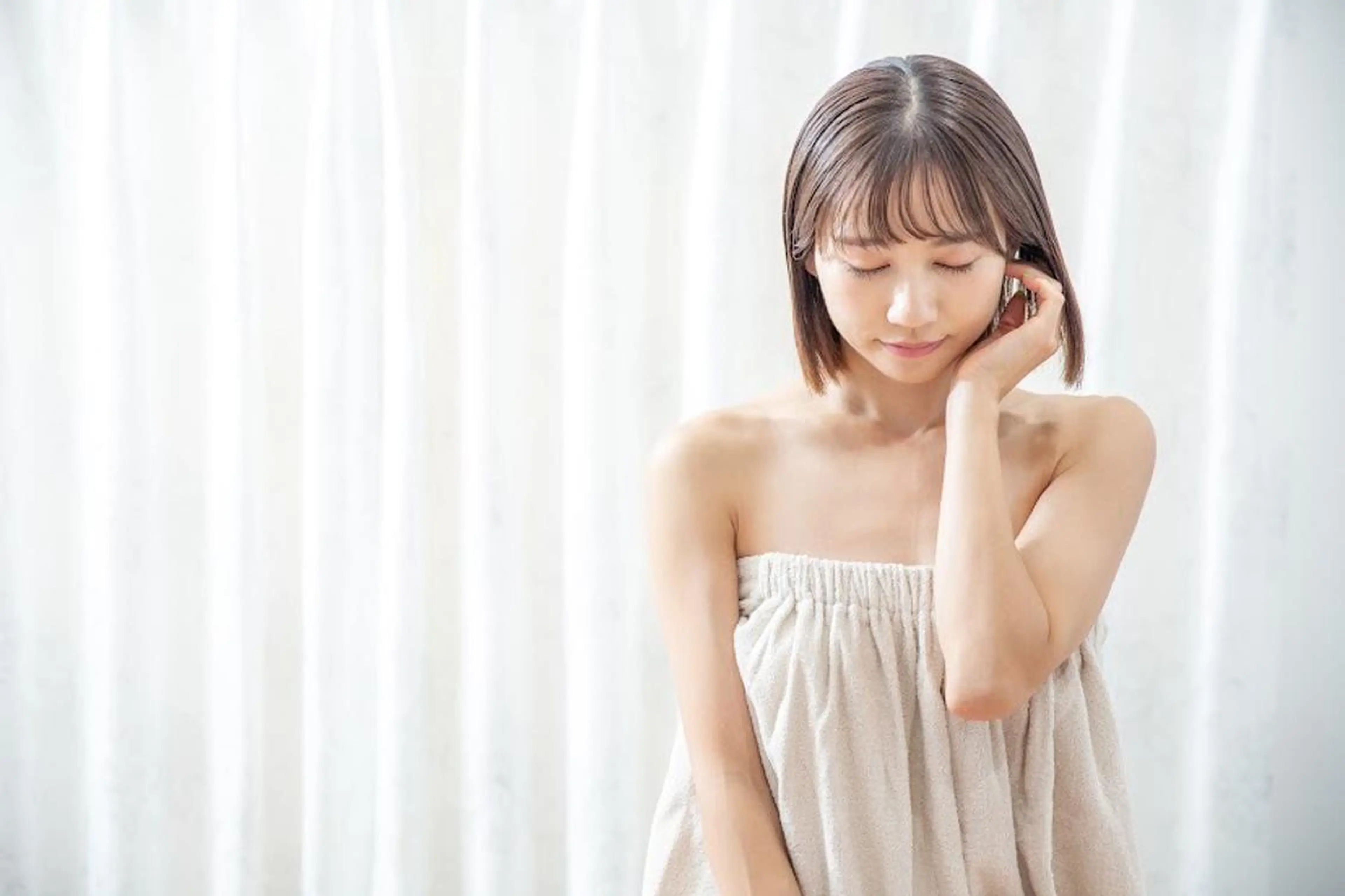 ショート カラー パーマ ヘアアレンジ メンズ キッズ ネイル マツエク・マツパ アイブロウ 学生(メンズ向け) 眉毛ワックス脱毛 学生 小顔カット Chloe-クロエ- 脱毛/フェイシャルのエステ・リラクイメージ