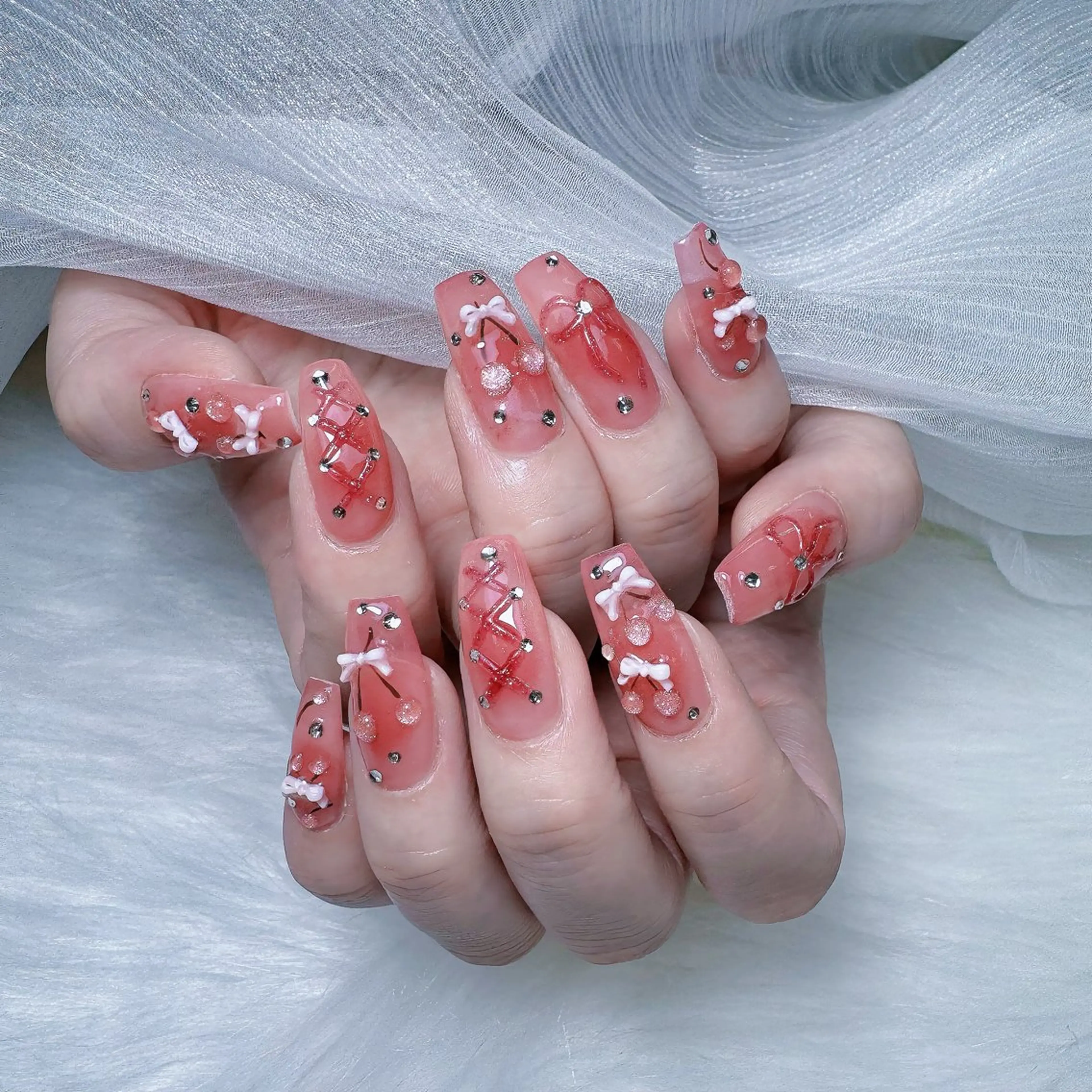 ネイル チークネイル クリアネイル ガーリー キラキラネイル 韓国ネイル ハンドネイル NailPrincess所属・princess スカルプ専門店のネイルデザイン