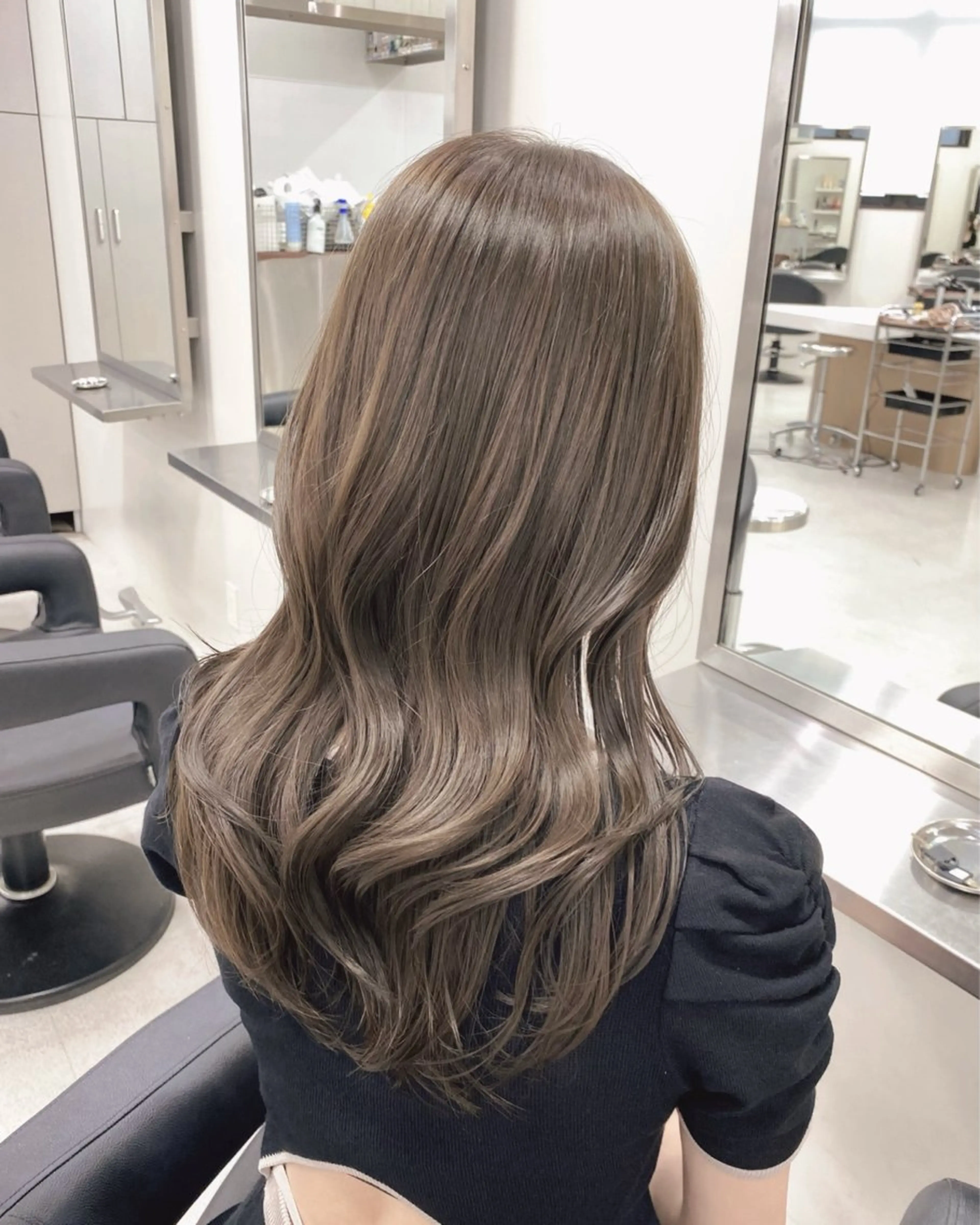 ミディアム カラー ヘアアレンジ カット ヘアカラー トリートメント ヘアセット 藤岡 誠也のヘアスタイル