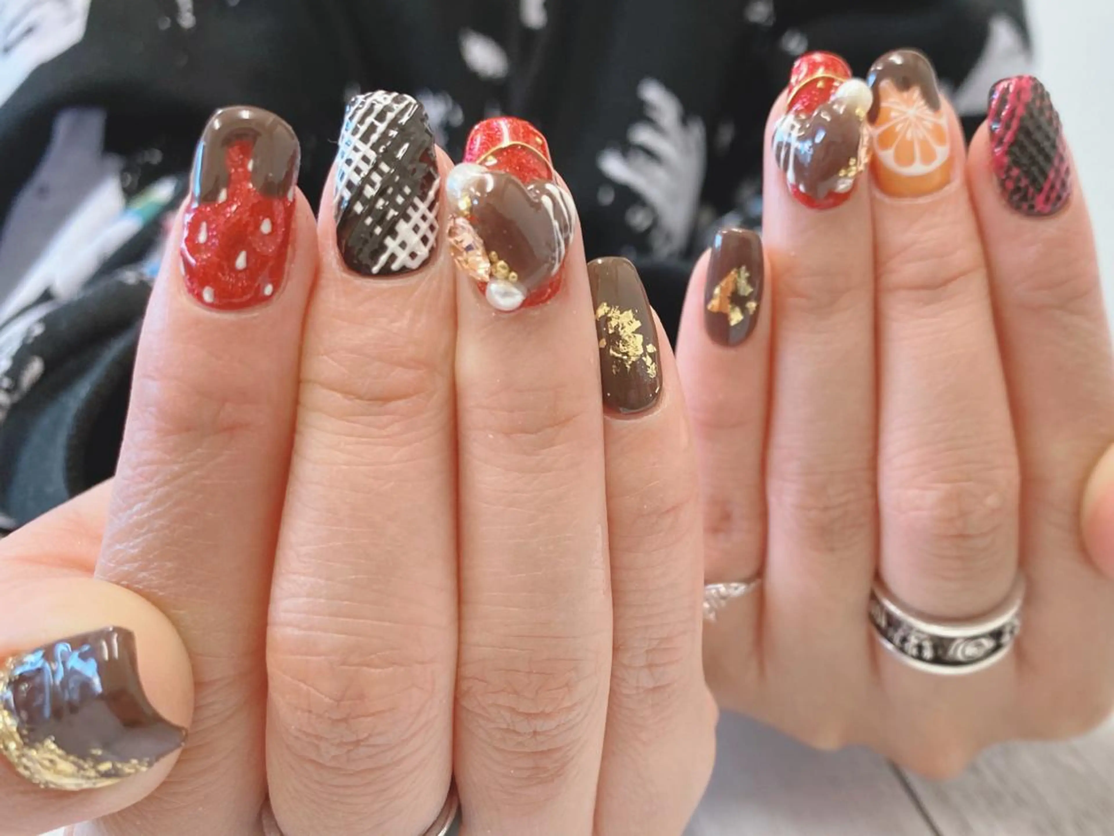 ネイル 持ち込み バレンタイン ハンドネイル Nail lieNのネイルデザイン