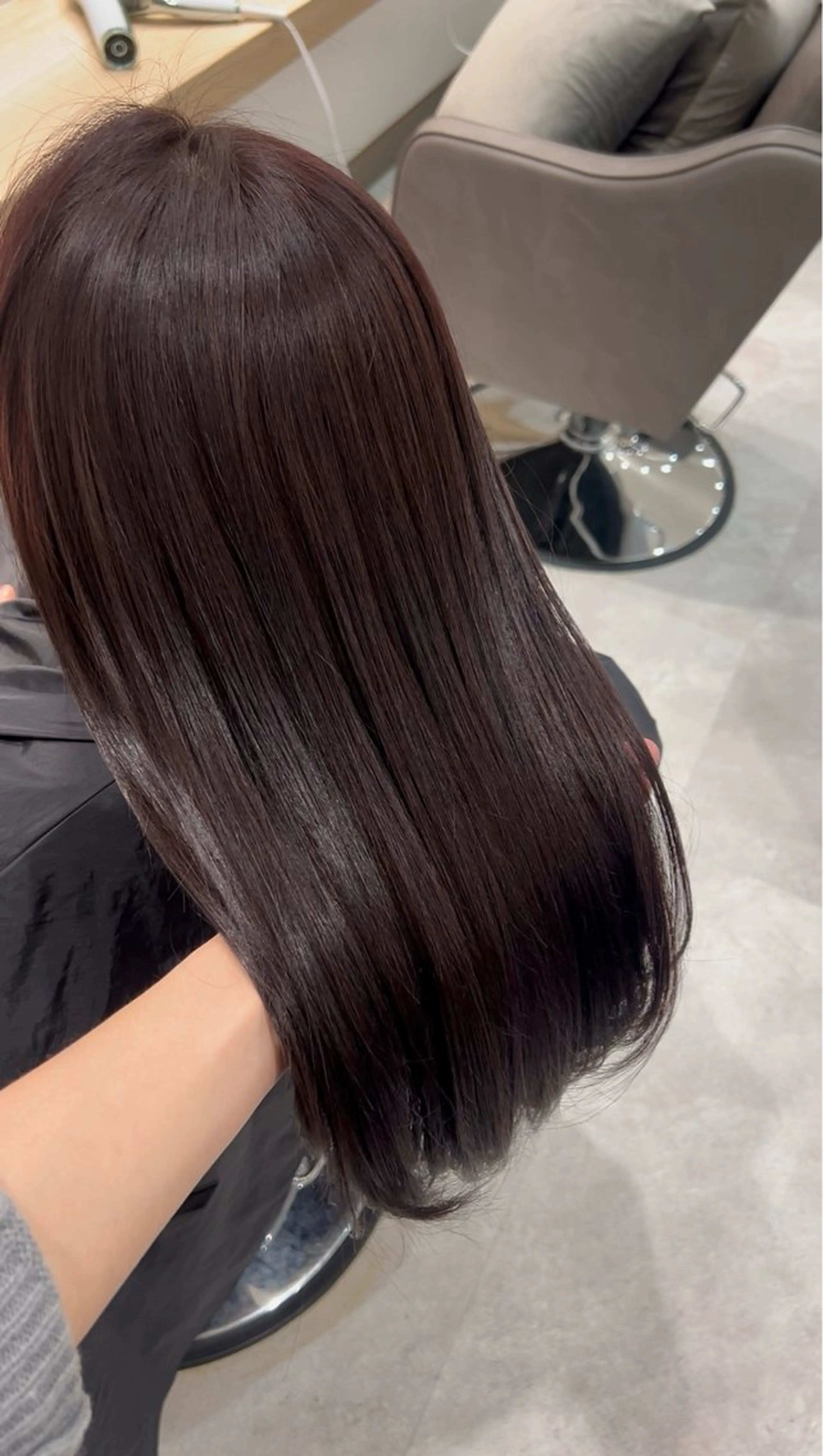 セミロング ヘアカラー 韓国ヘア|シアーカラ |艶カラー|アカリのヘアスタイル