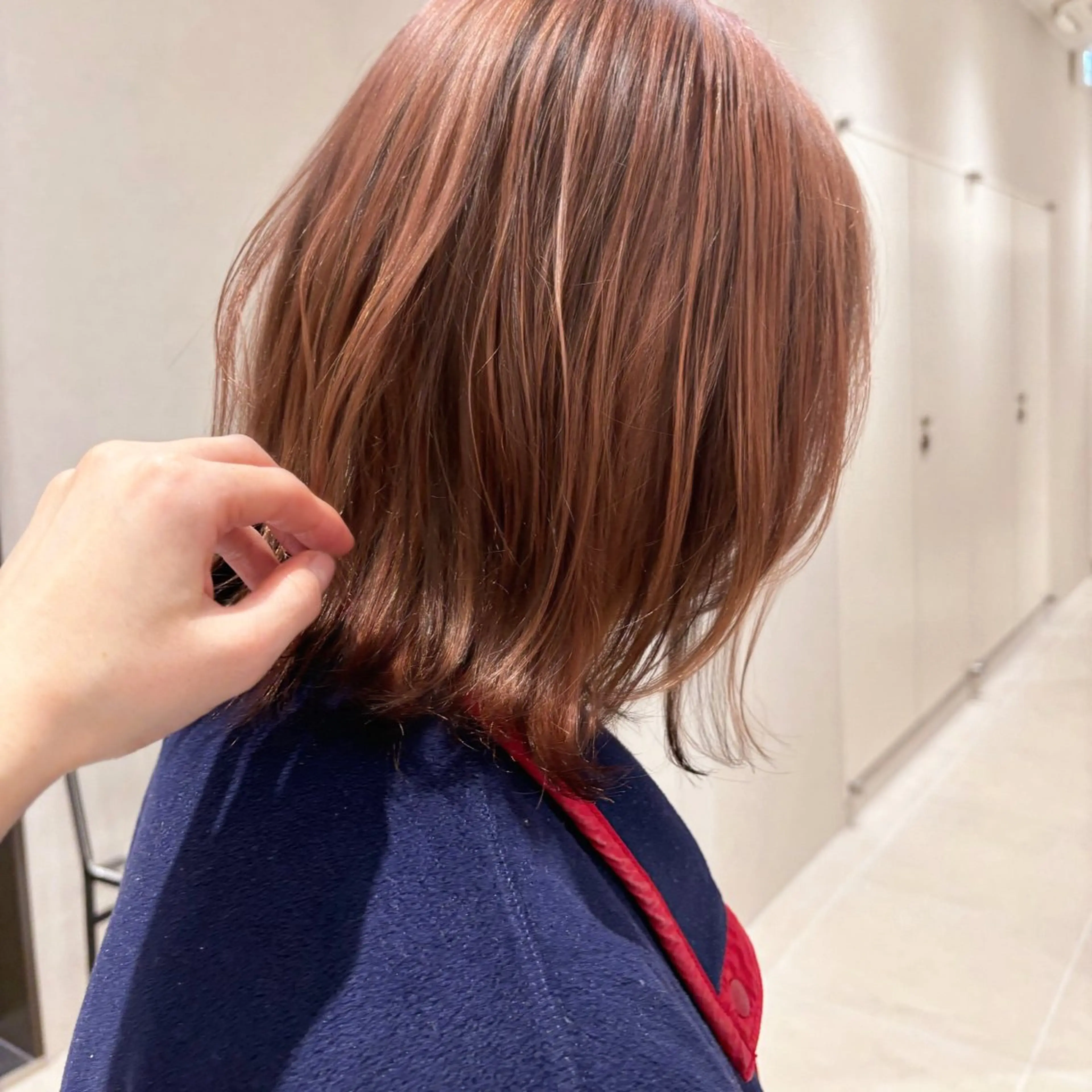 ショート カラー ヘアカラー ベージュ/暖色カラー /ボブ/ミカのヘアスタイル