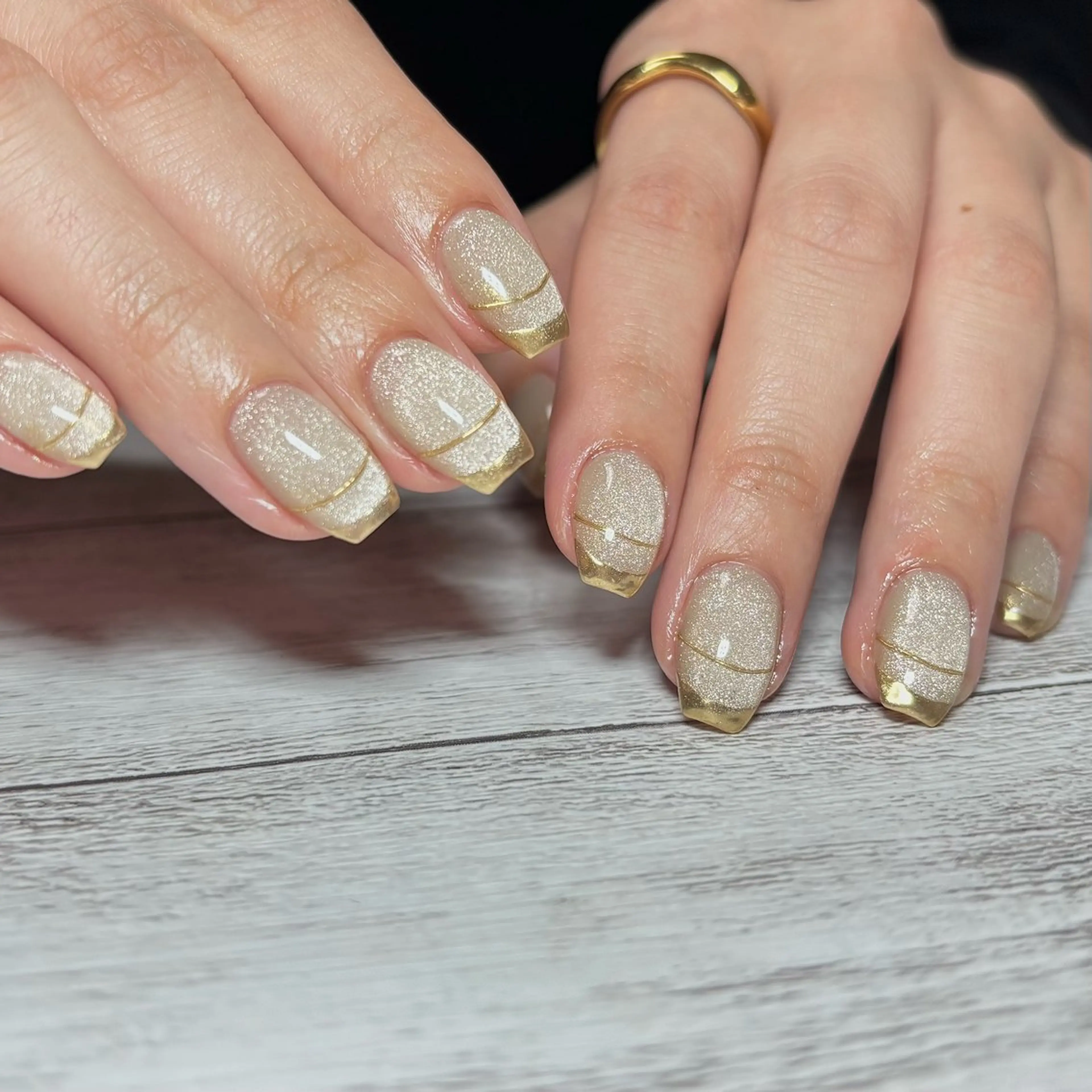 ネイル フレンチネイル ジェルネイル マグネットネイル ミラーネイル ハンドネイル Nailsalon BLOOM🌷 山崎のネイルデザイン