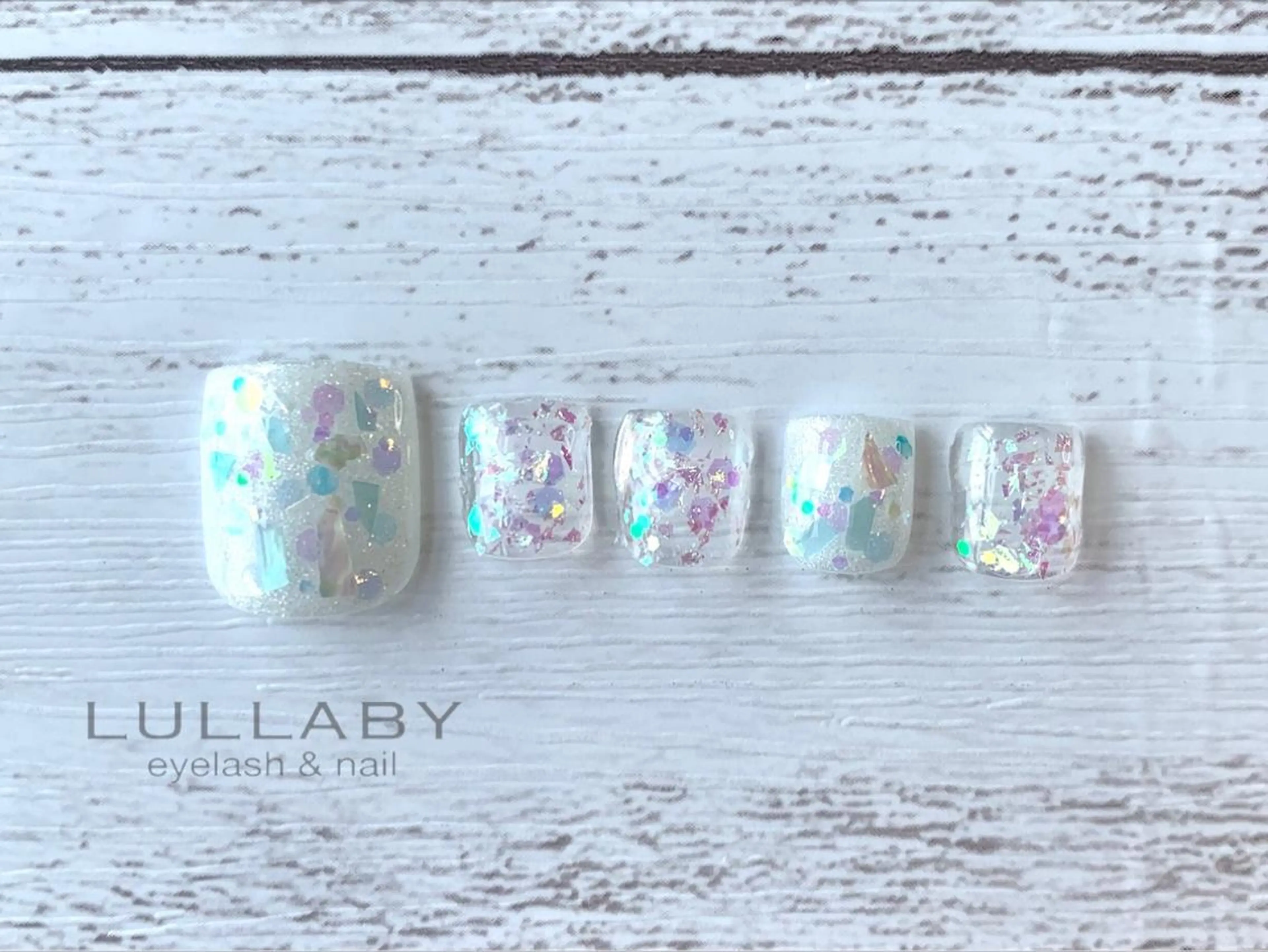 ネイル LULLABY 銀座並木通り店のマツエク・マツパデザイン