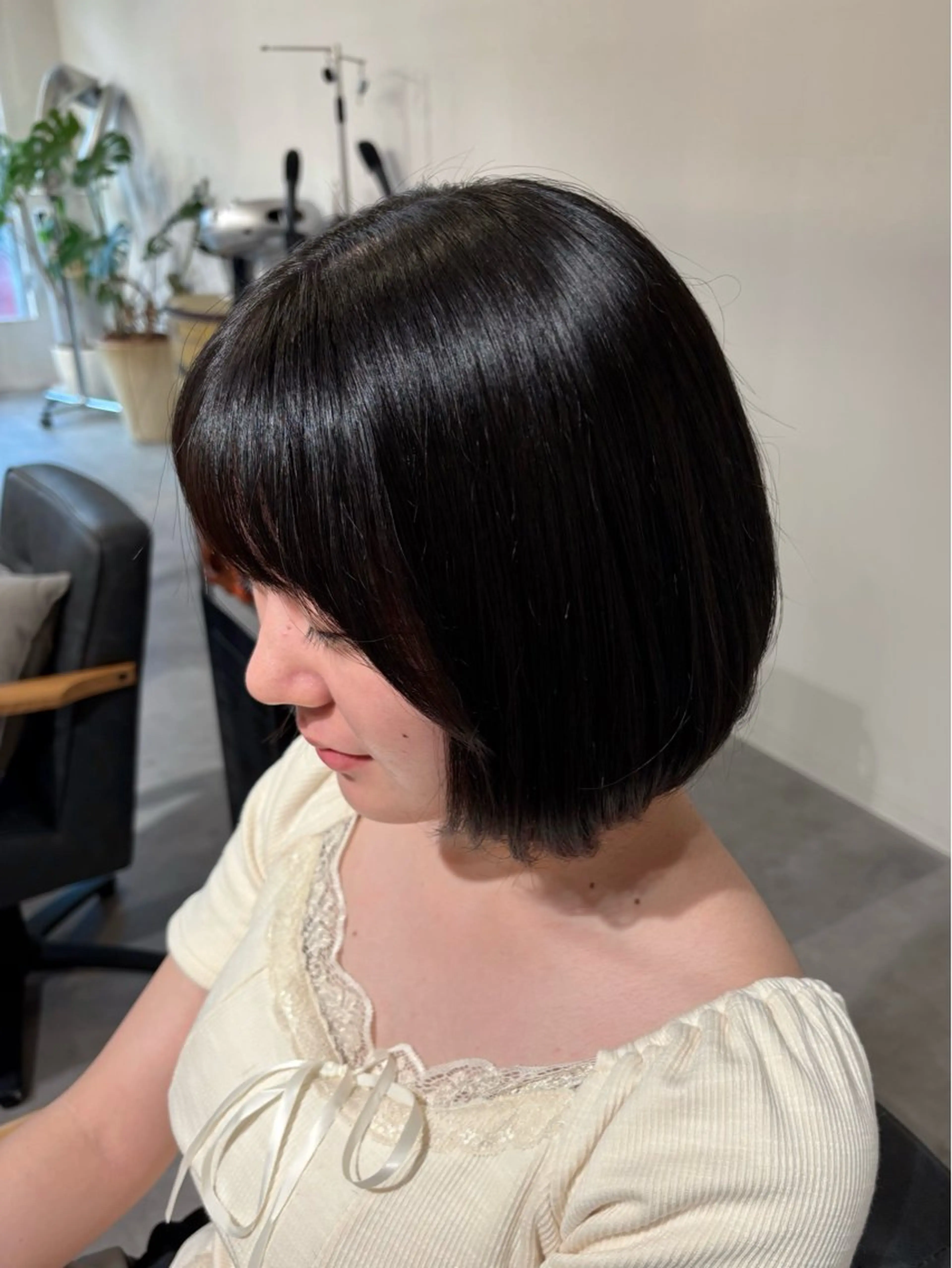 ショート ボブ 栗原 歩美のヘアスタイル