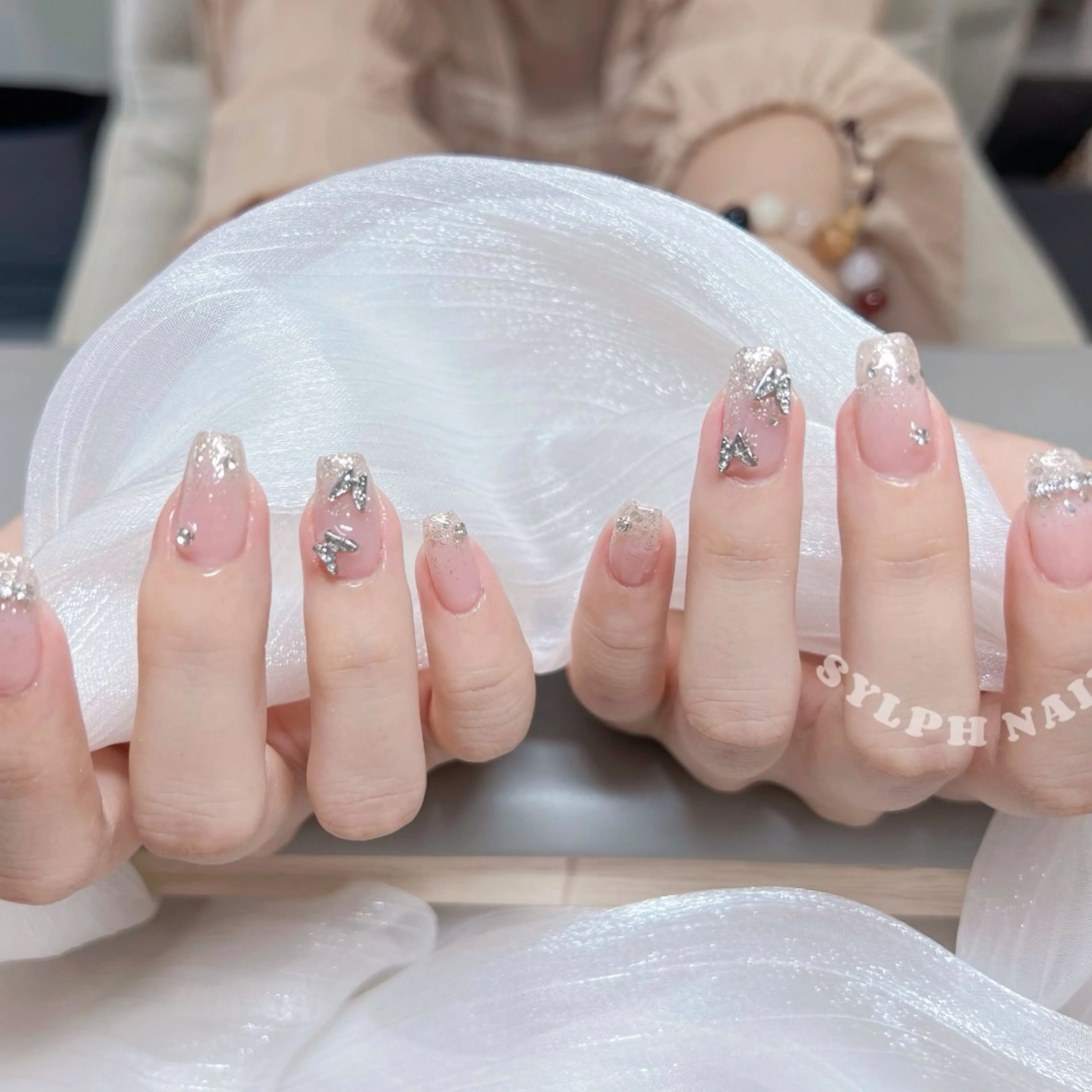 ネイル キラキラネイル ハンドネイル Trend Nail シルフのネイルデザイン