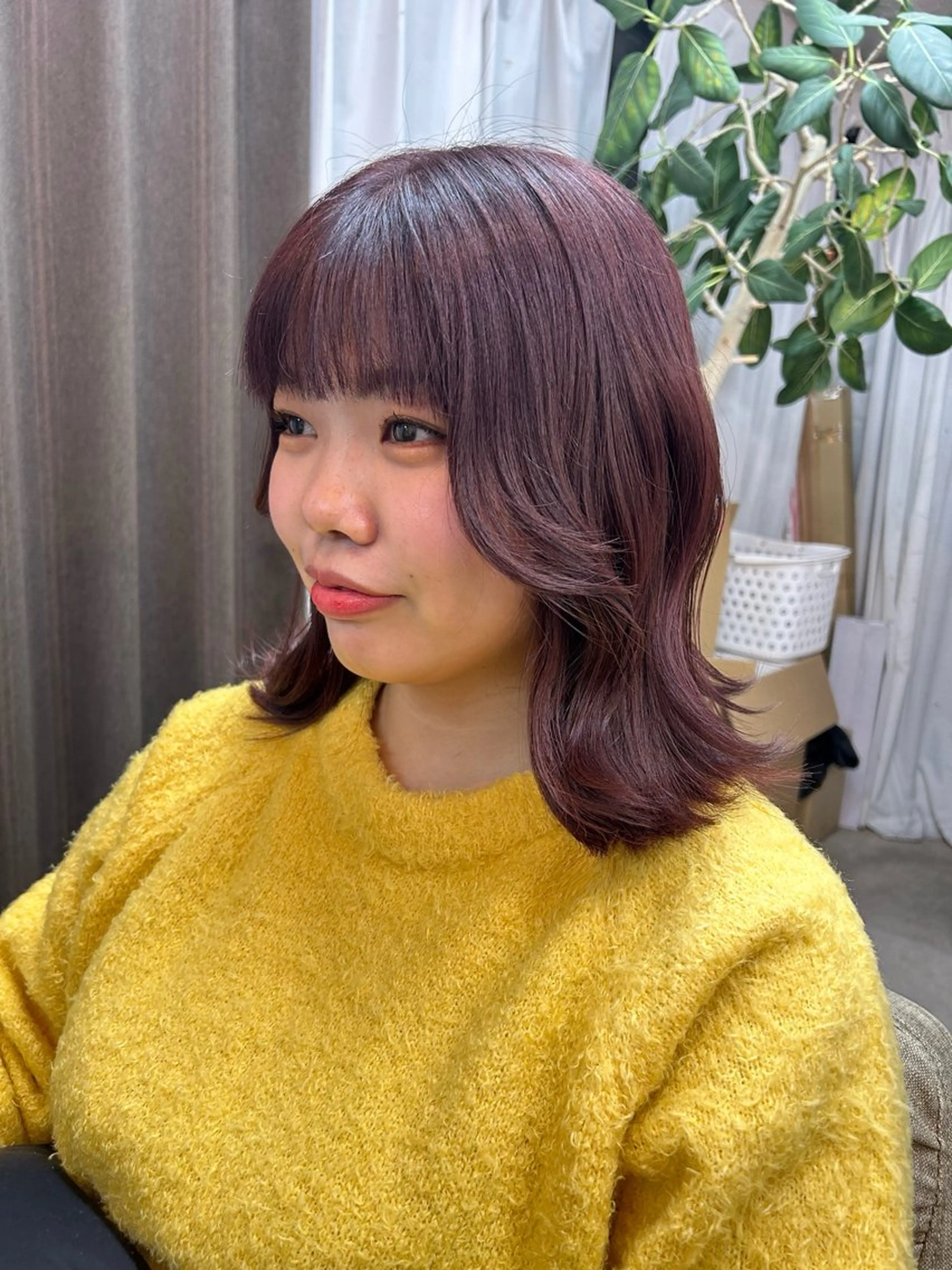 ミディアム カラー ブラウンカラー ピンクカラー ピンクブラウン 顔周りカット 岩崎 美帆のヘアスタイル